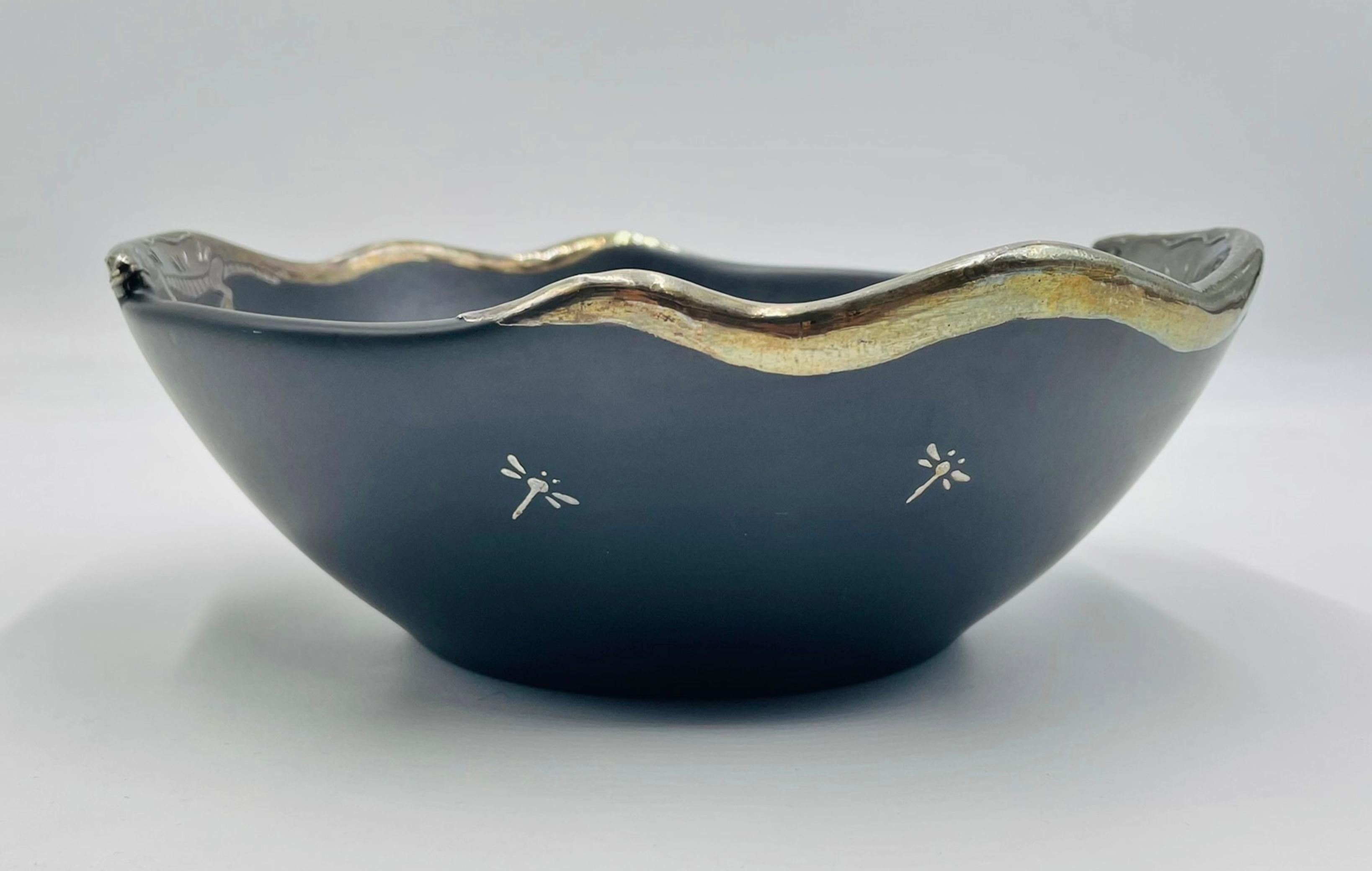 Moderno Ciotola Iguana in porcellana e argento puro di Emilia Castillo, Taxco, 2009 in vendita