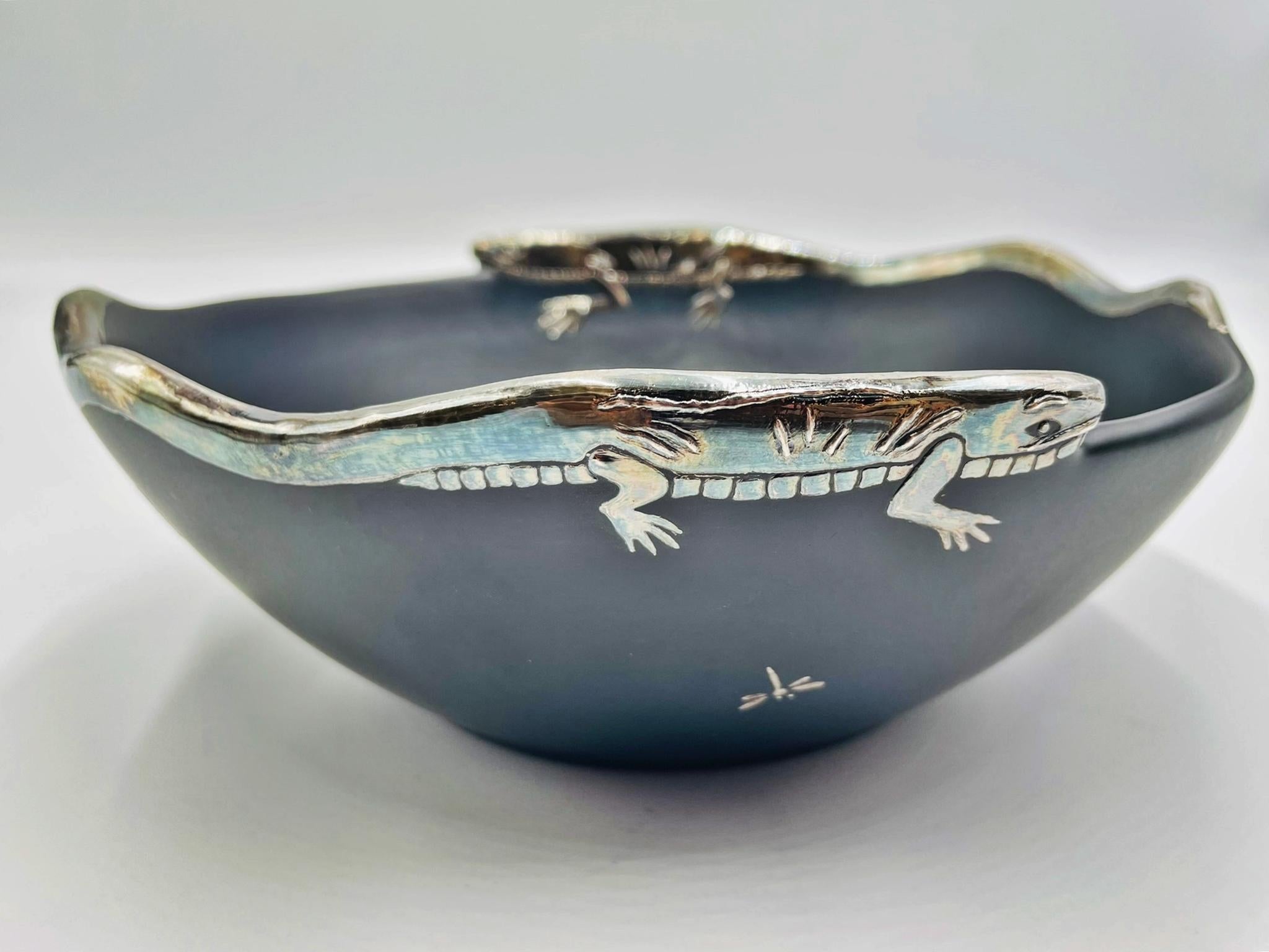 Argento Ciotola Iguana in porcellana e argento puro di Emilia Castillo, Taxco, 2009 in vendita