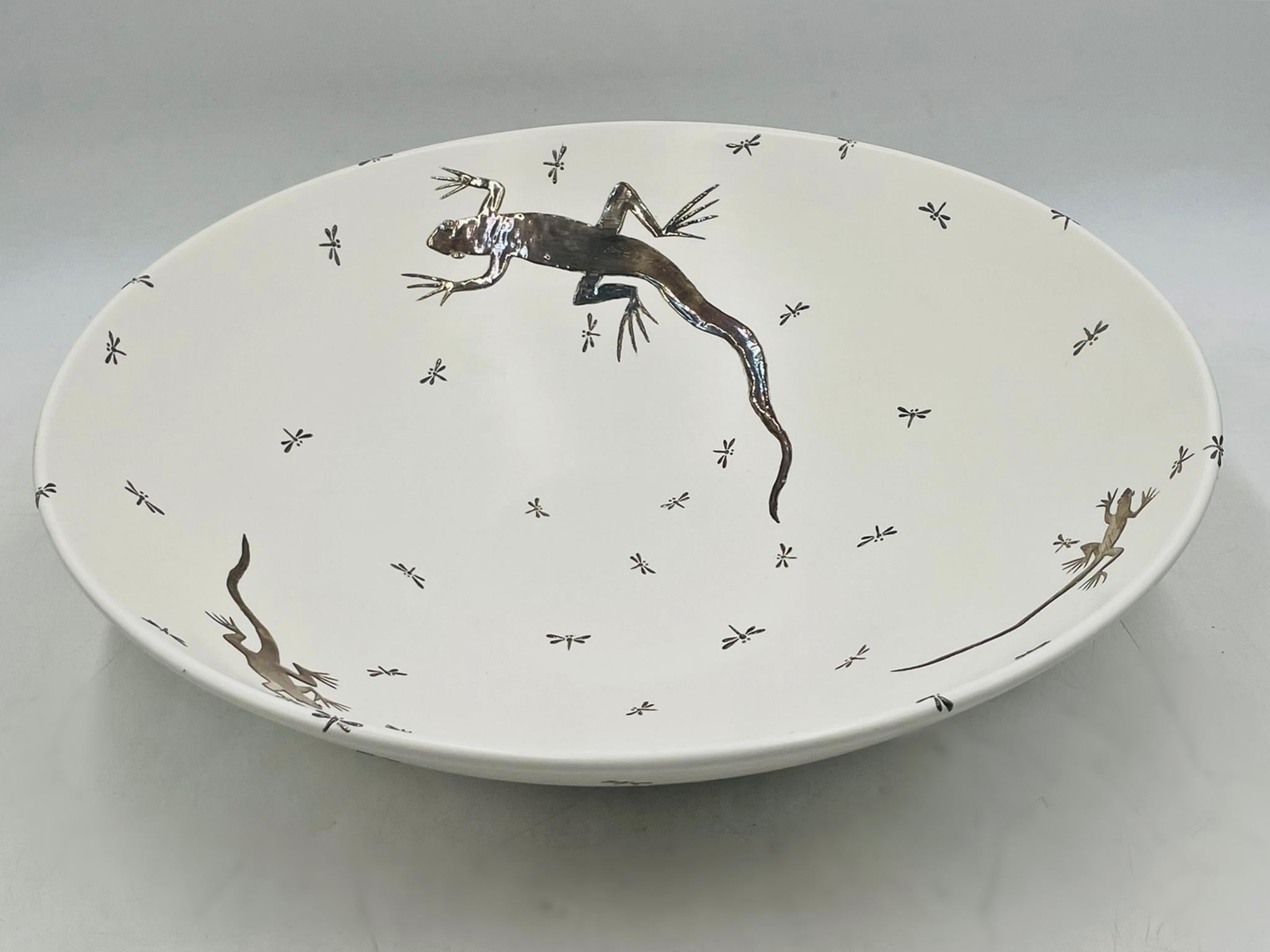 Emilia Castillo Pure Silver & Porcelain Bowl with Lizards & Fireflies, Mexico (Moderne) im Angebot