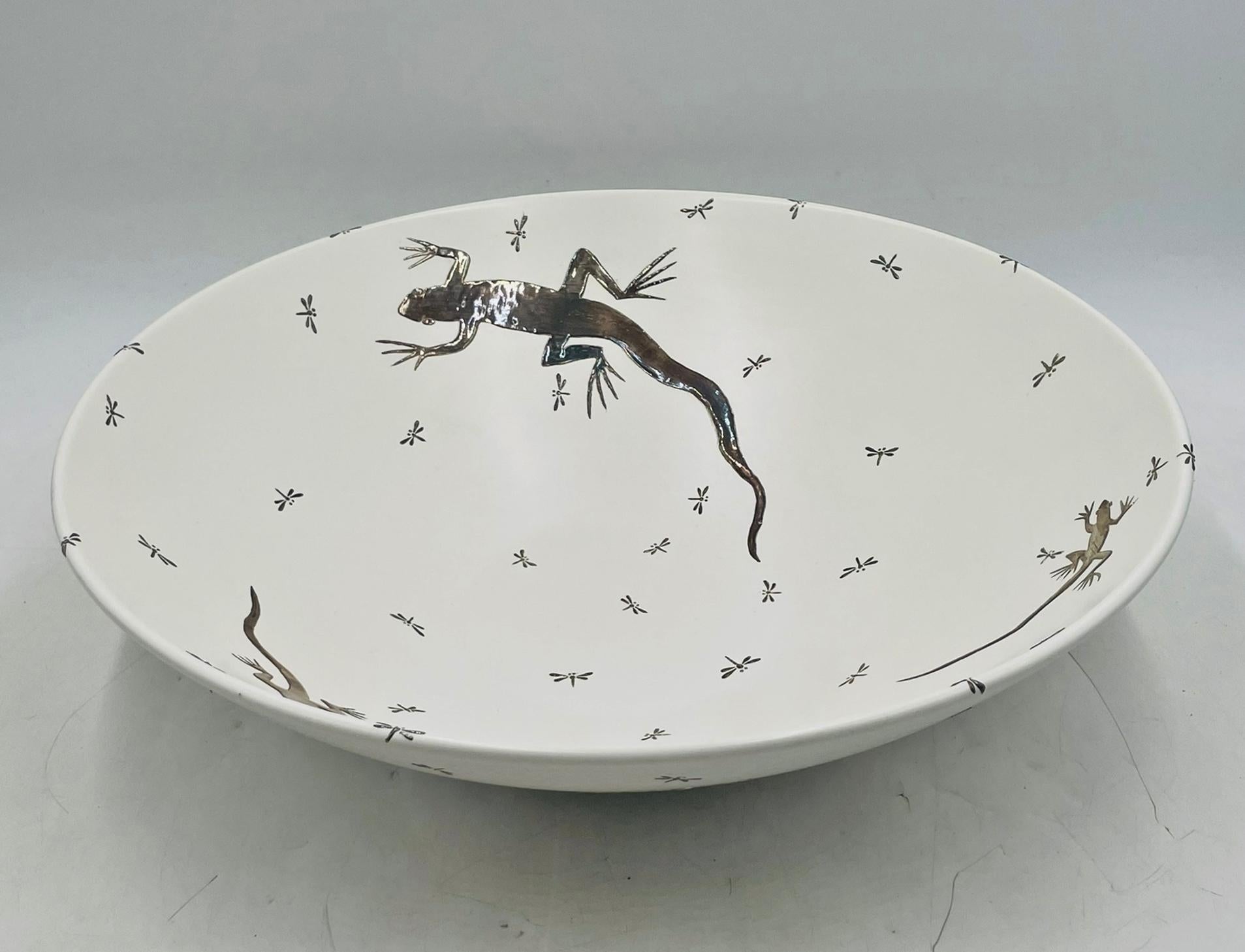 Emilia Castillo Pure Silver & Porcelain Bowl with Lizards & Fireflies, Mexico (Ende des 20. Jahrhunderts) im Angebot