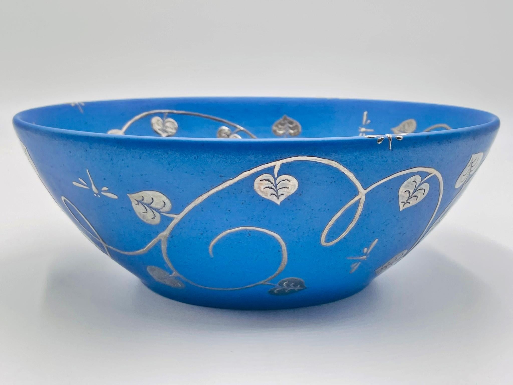 Ciotola in porcellana e argento puro firmata Emilia Castillo, Taxco Mexico, 1995 In condizioni buone in vendita a Los Angeles, CA