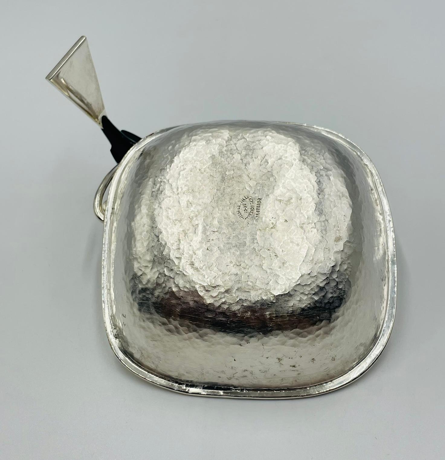 Molcajete/ciotola in argento di Emilia Castillo con tucano, Messico, anni '80 in vendita 4