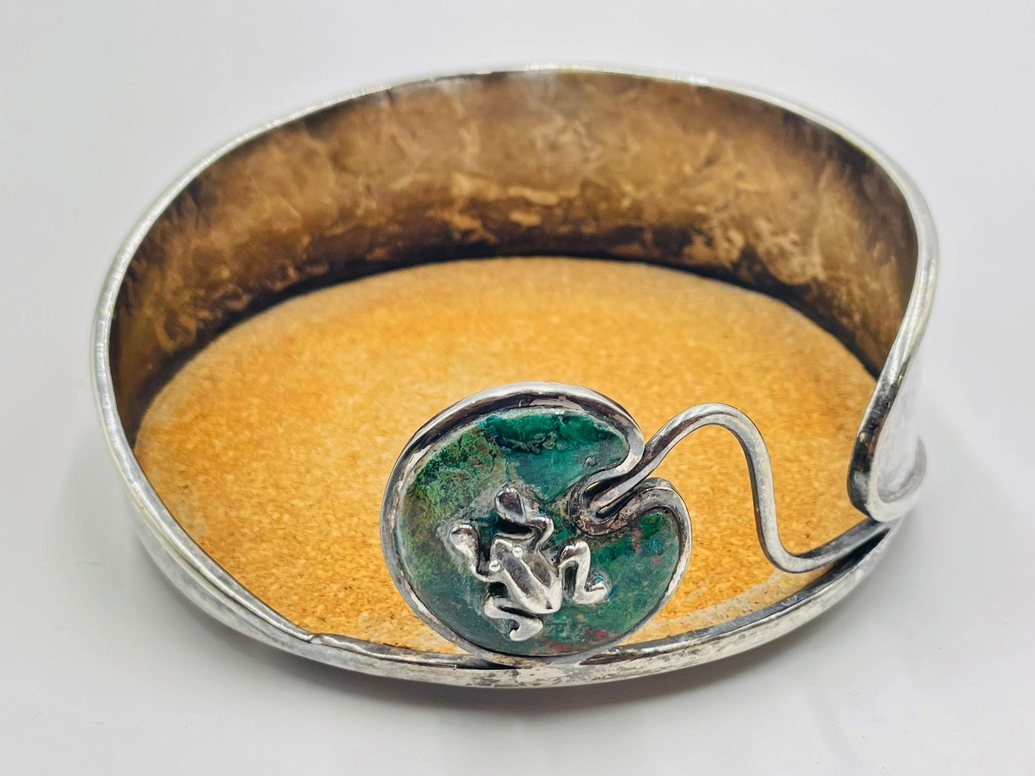 Fatto a mano Emilia Castillo rana e malachite placcata in argento, Taxco, anni '80 in vendita