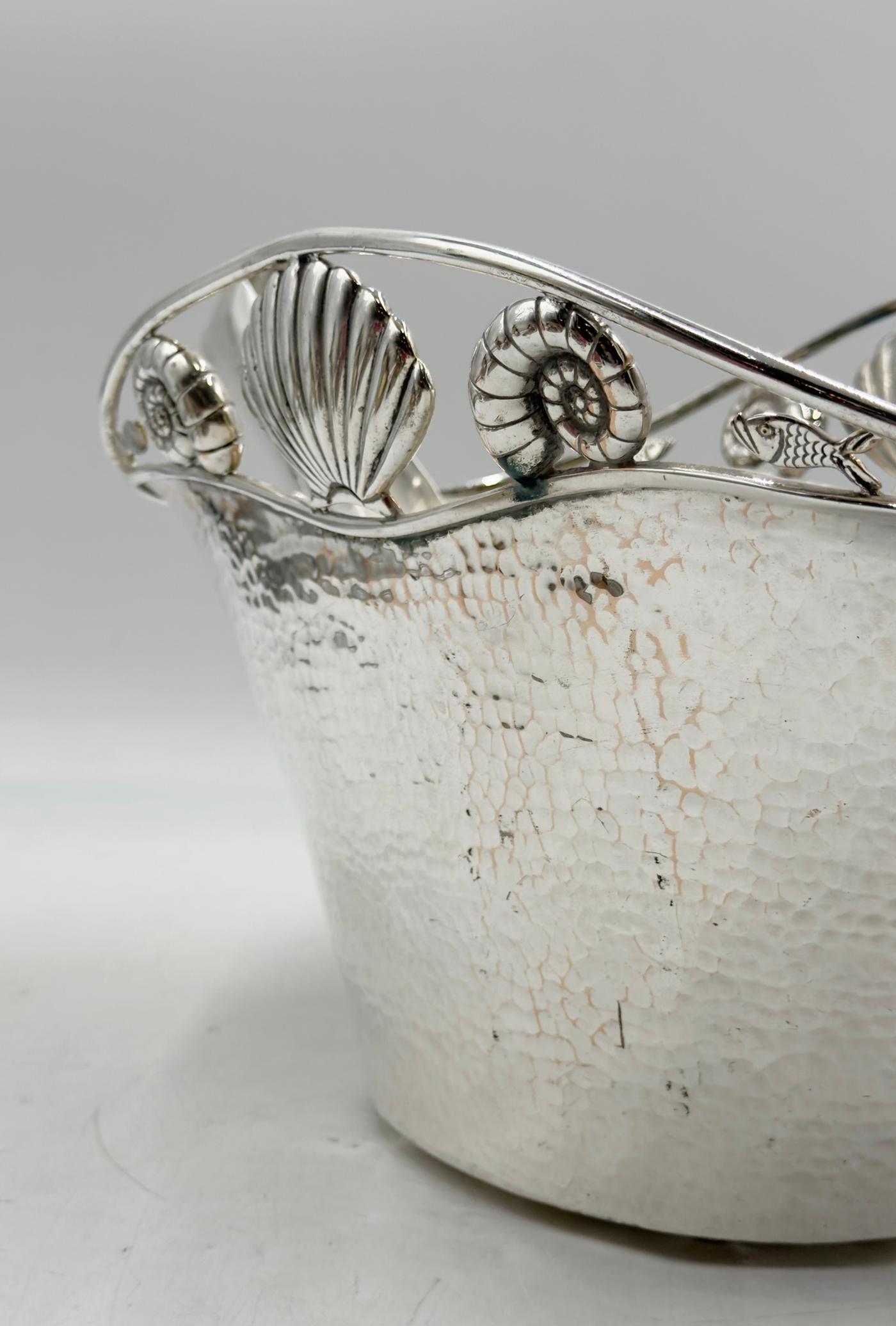 Seau à glace et pince en métal argenté avec motif de coquillage, Mexique, Emilia Castillo en vente 7