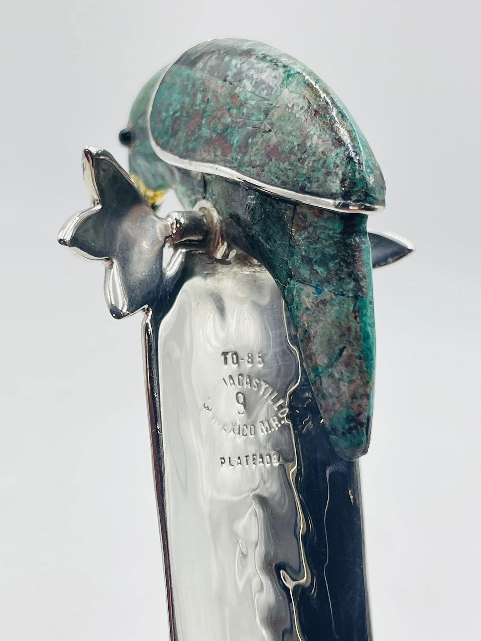 Emilia Castillo Mestolo placcato in argento con pappagallo di malachite, Modernismo messicano in vendita 3