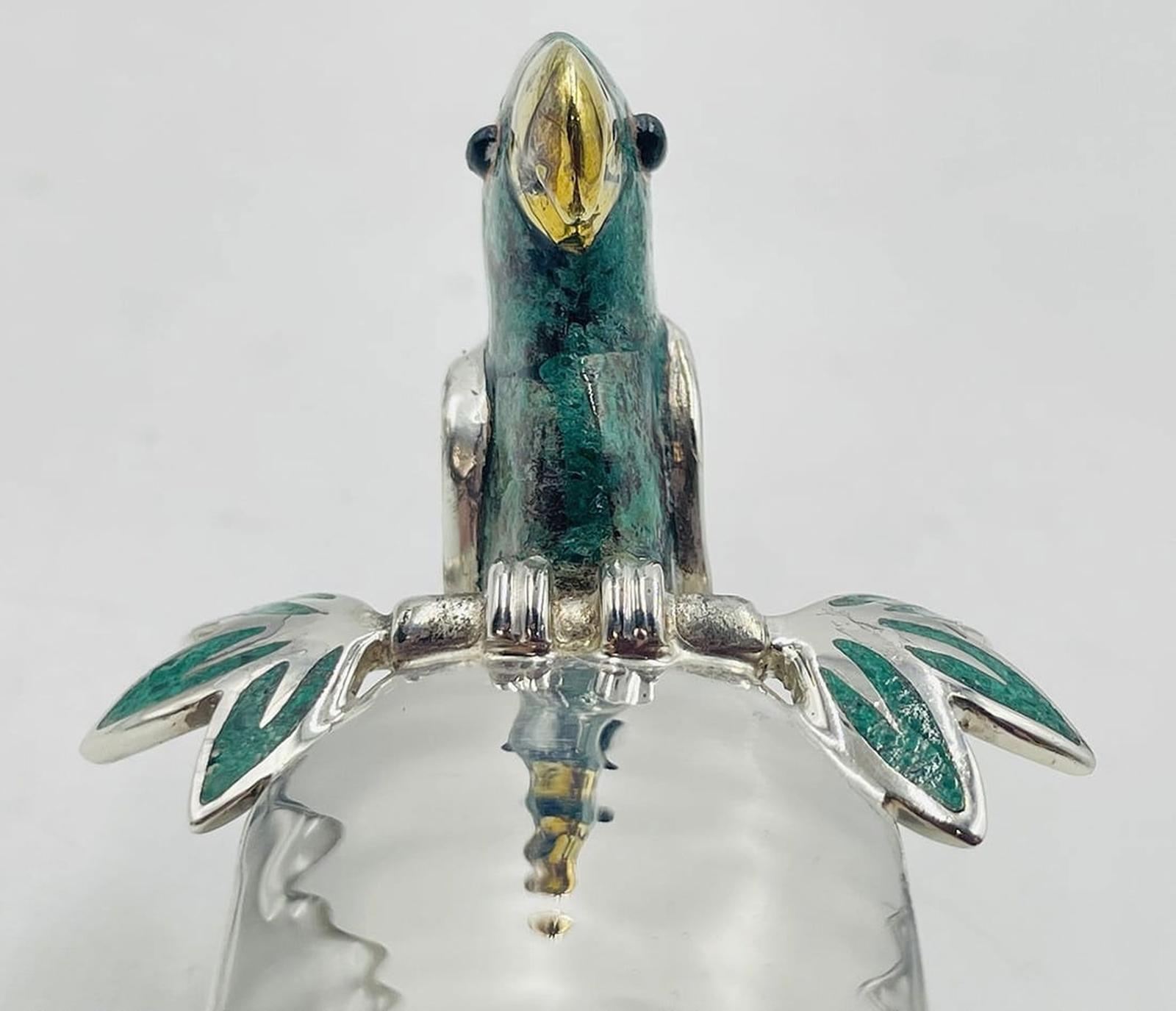 Emilia Castillo Mestolo placcato in argento con pappagallo di malachite, Modernismo messicano in vendita 6