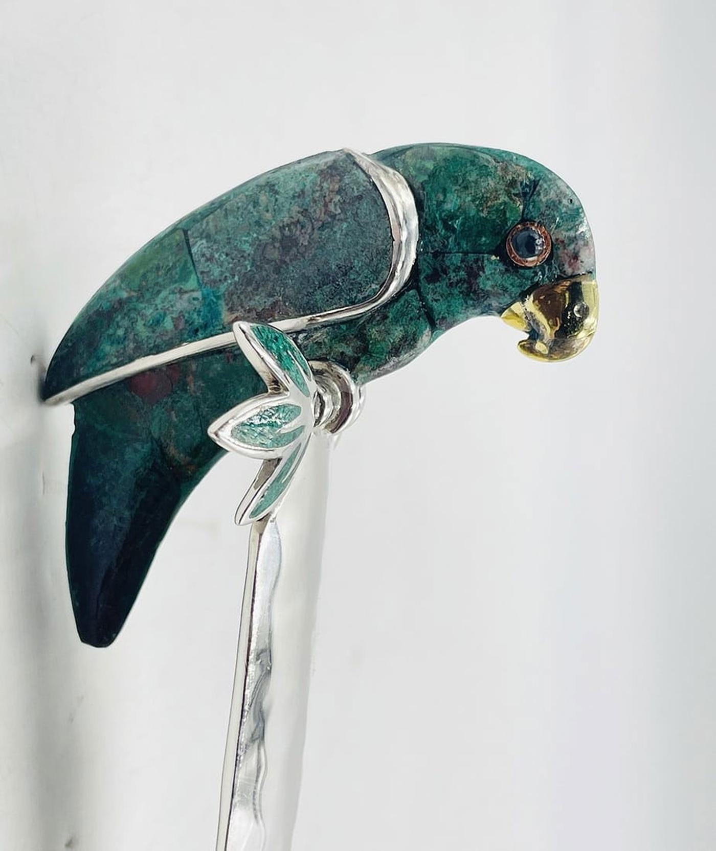 Emilia Castillo Mestolo placcato in argento con pappagallo di malachite, Modernismo messicano in vendita 7