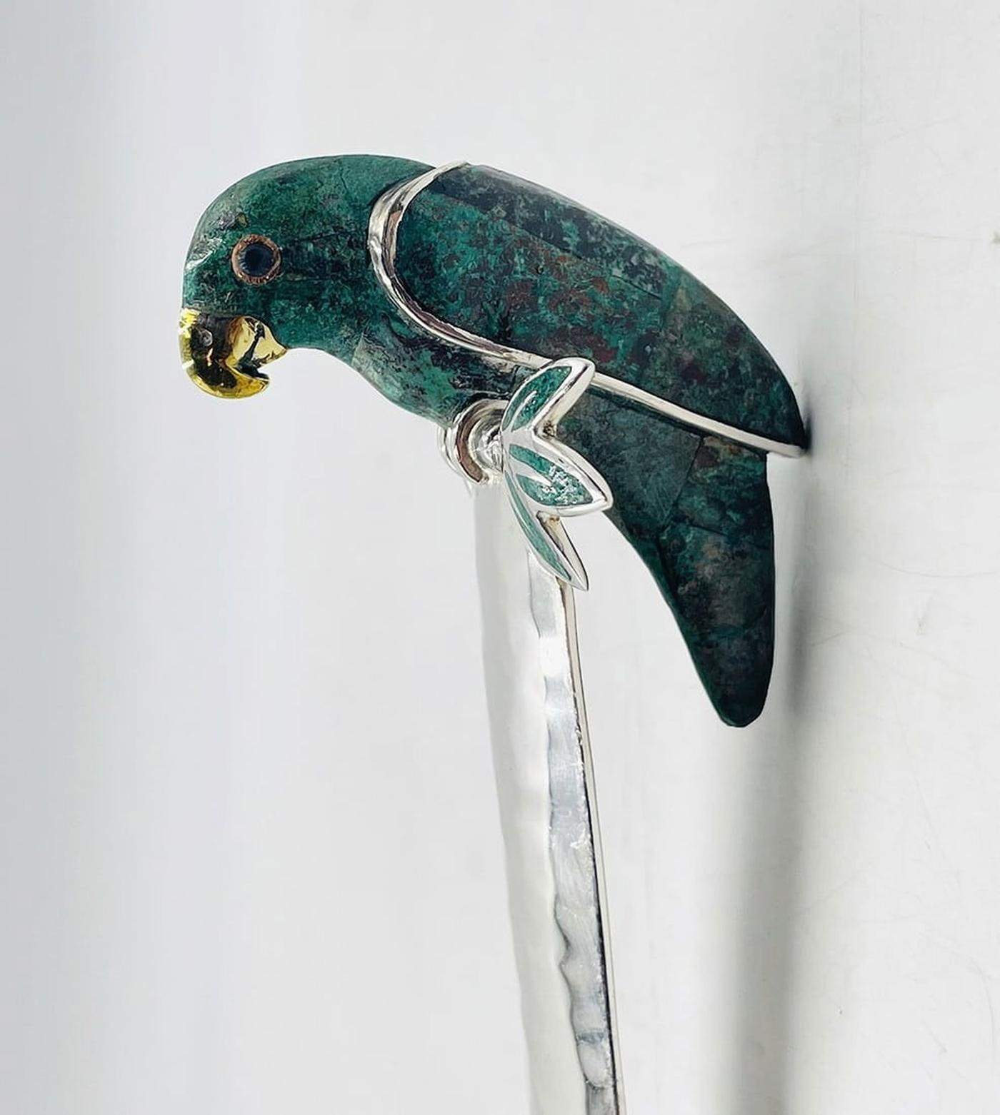 Emilia Castillo Mestolo placcato in argento con pappagallo di malachite, Modernismo messicano in vendita 9