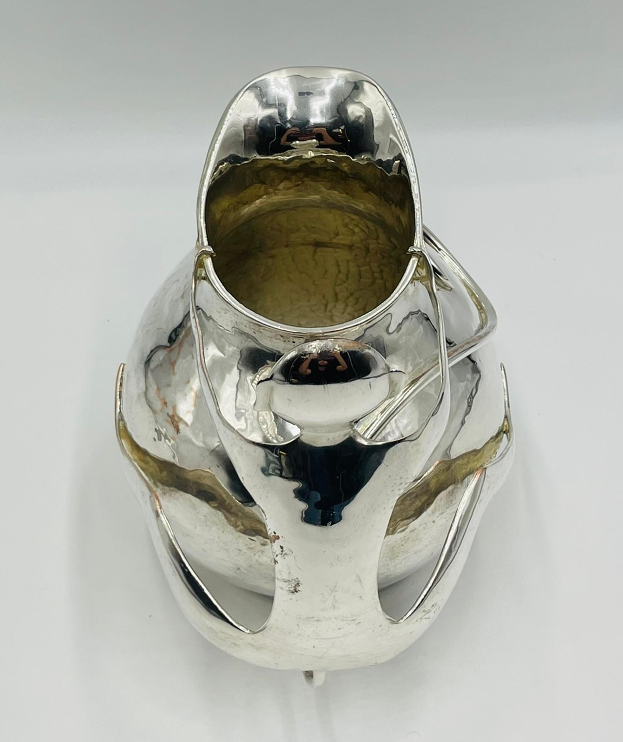 Moderno Brocca a forma di scimmia placcata in argento di Emilia Castillo, Modernismo messicano in vendita