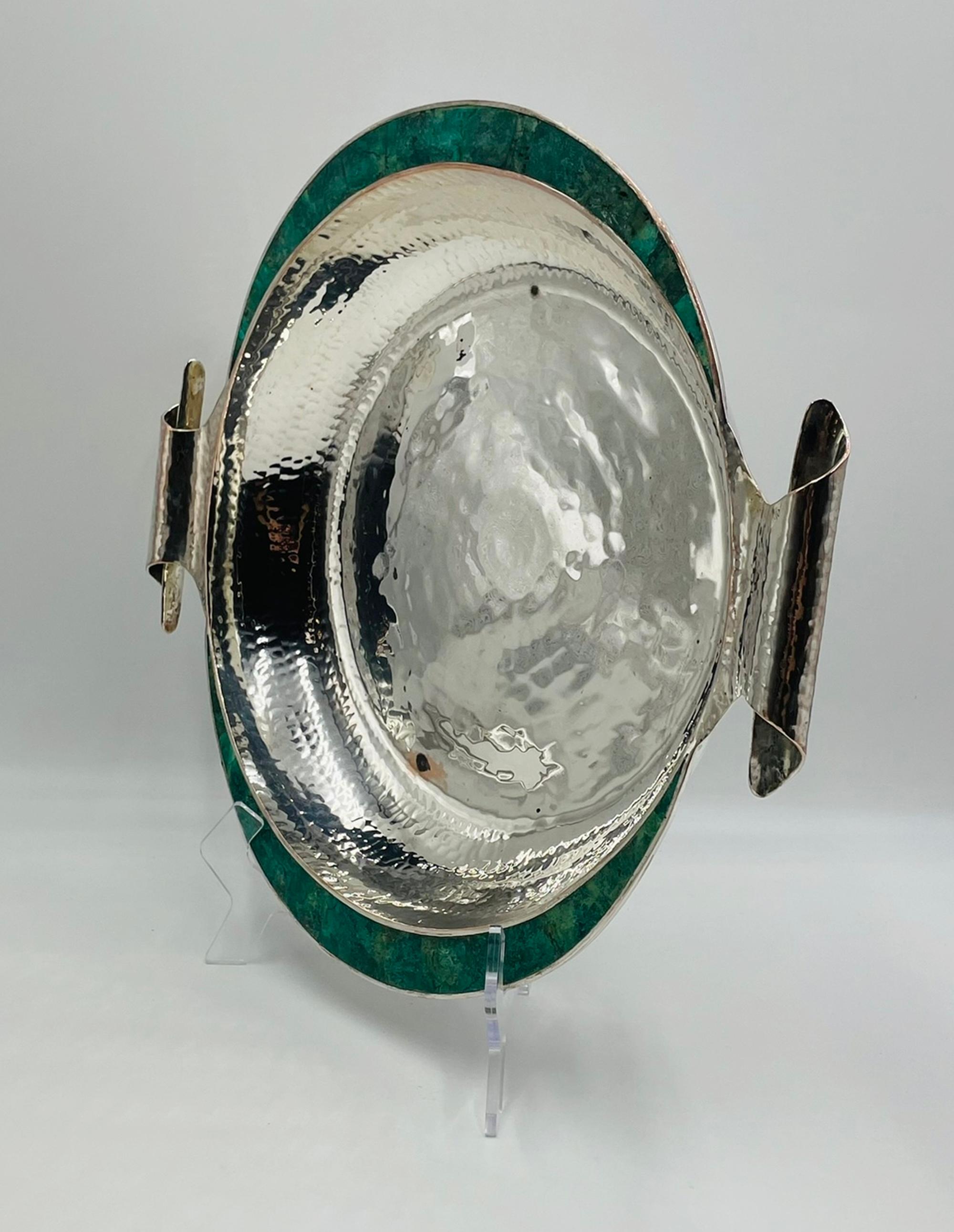 Moderno Ciotola di Emilia Castillo placcata in argento con intarsio di malachite, design messicano in vendita