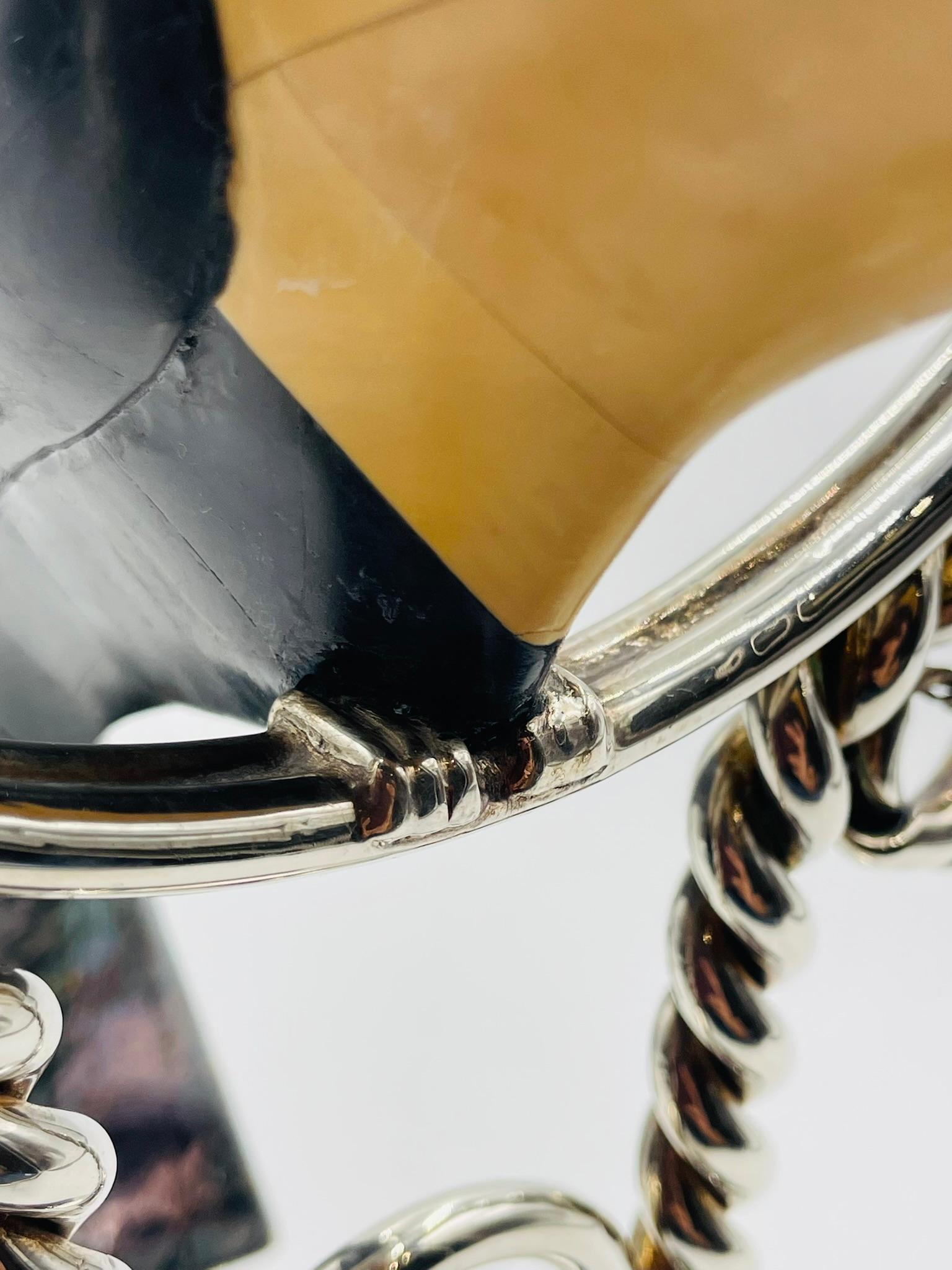 Emilia Castillo Candeliere a forma di tucano placcato in argento con intarsi in onice, Taxco Mexico in vendita 5