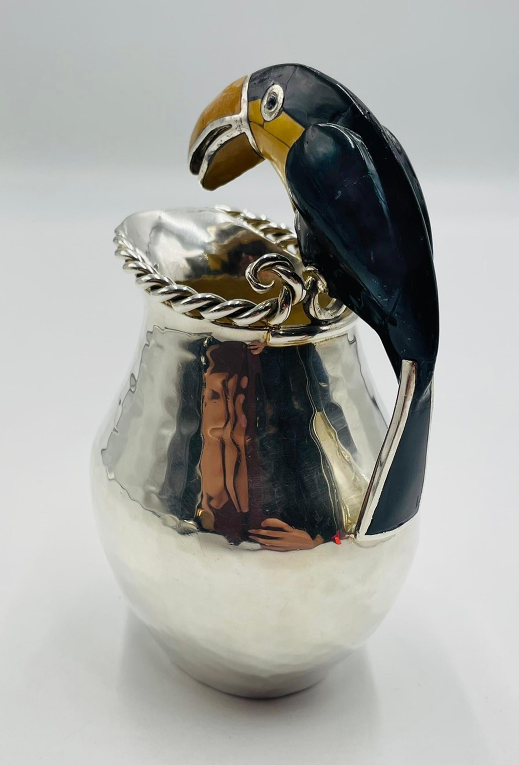 Emilia Castillo Versilberte Tukan-Kanne mit Onyx und Jaspis, Mexiko 1980er Jahre im Zustand „Gut“ im Angebot in Los Angeles, CA