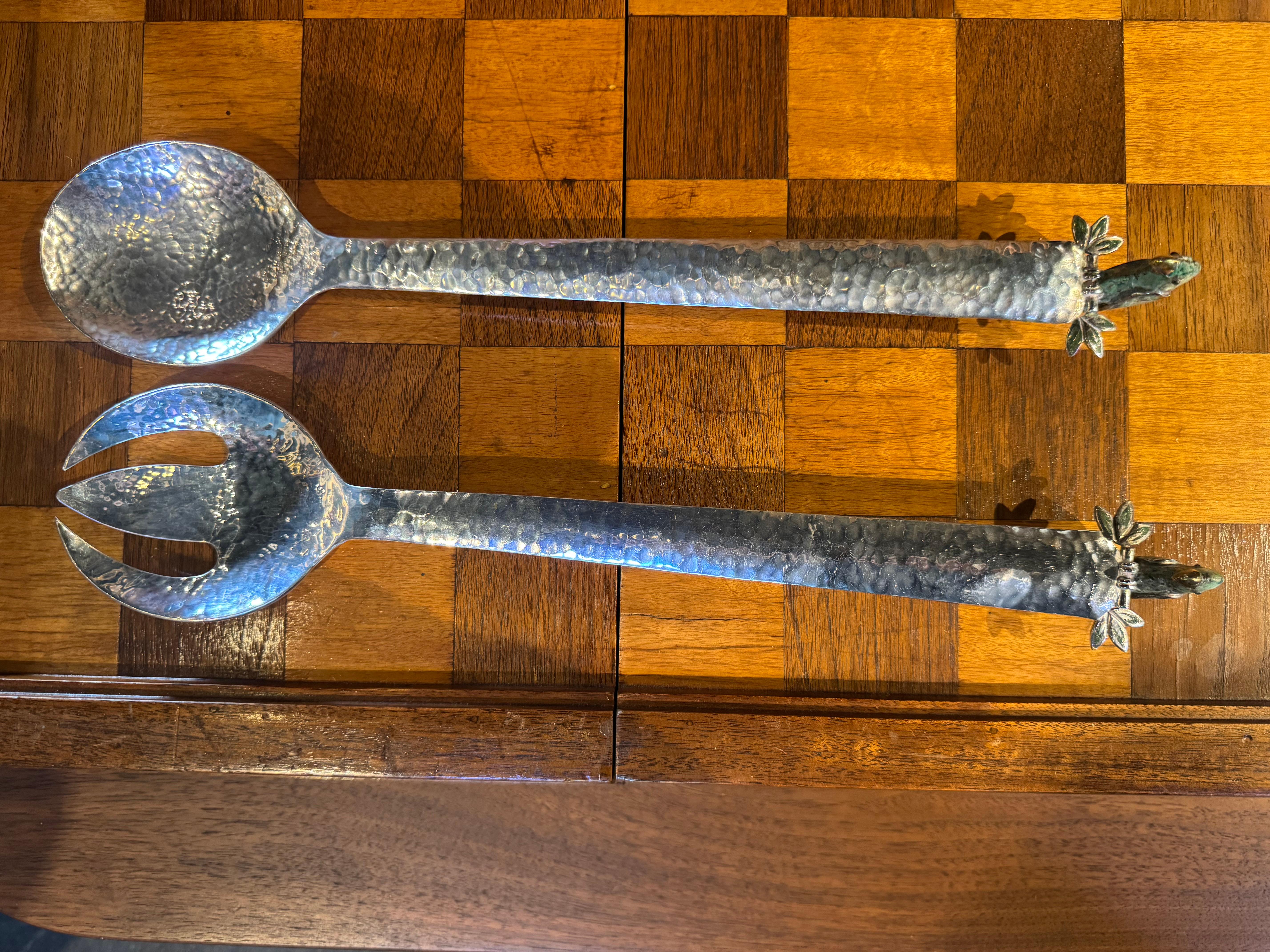 Cucchiai da insalata in argento di Emilia Castillo con pappagalli di malachite / Messico in vendita 5