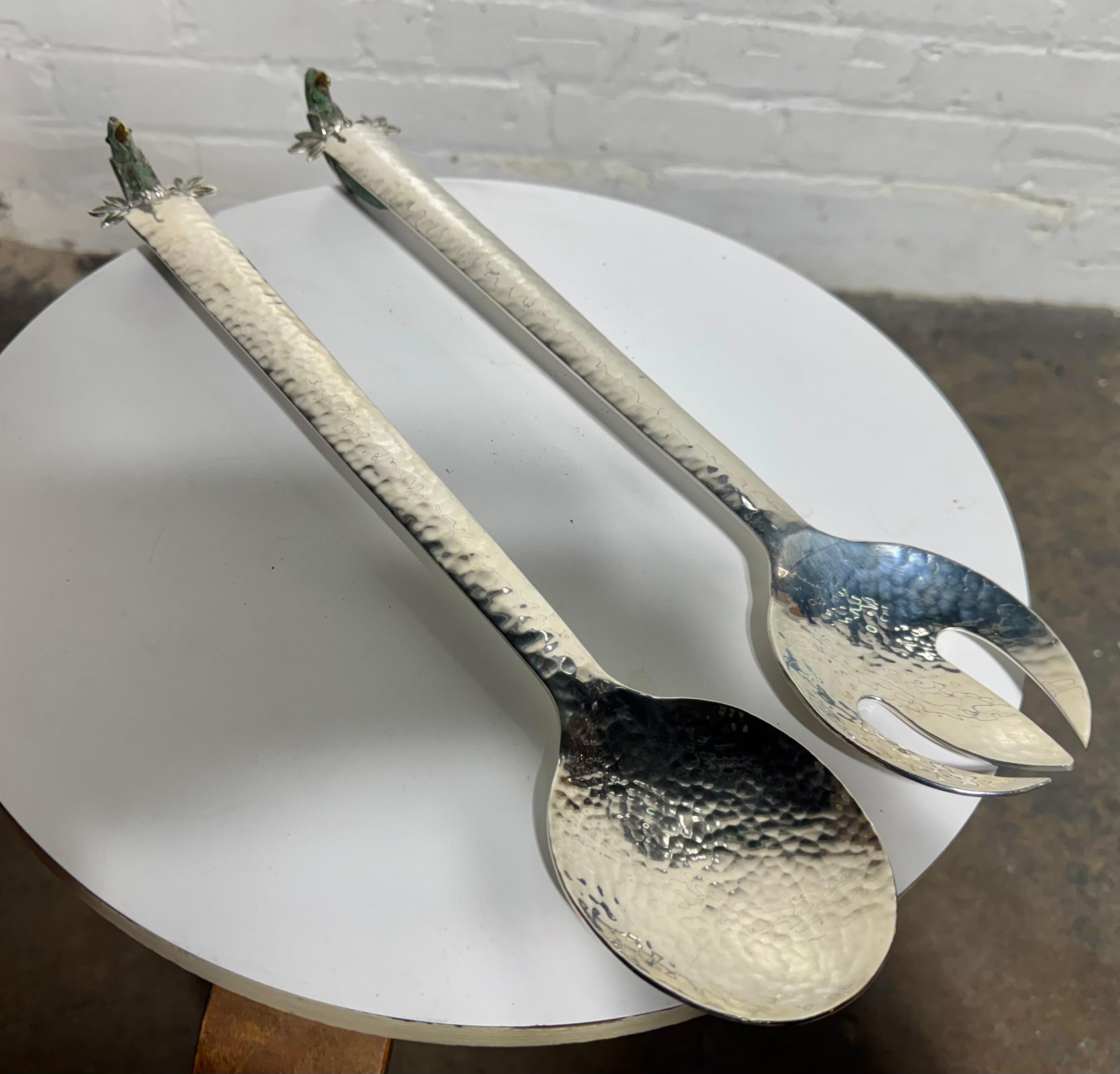 Cucchiai da insalata in argento di Emilia Castillo con pappagalli di malachite / Messico in vendita 1