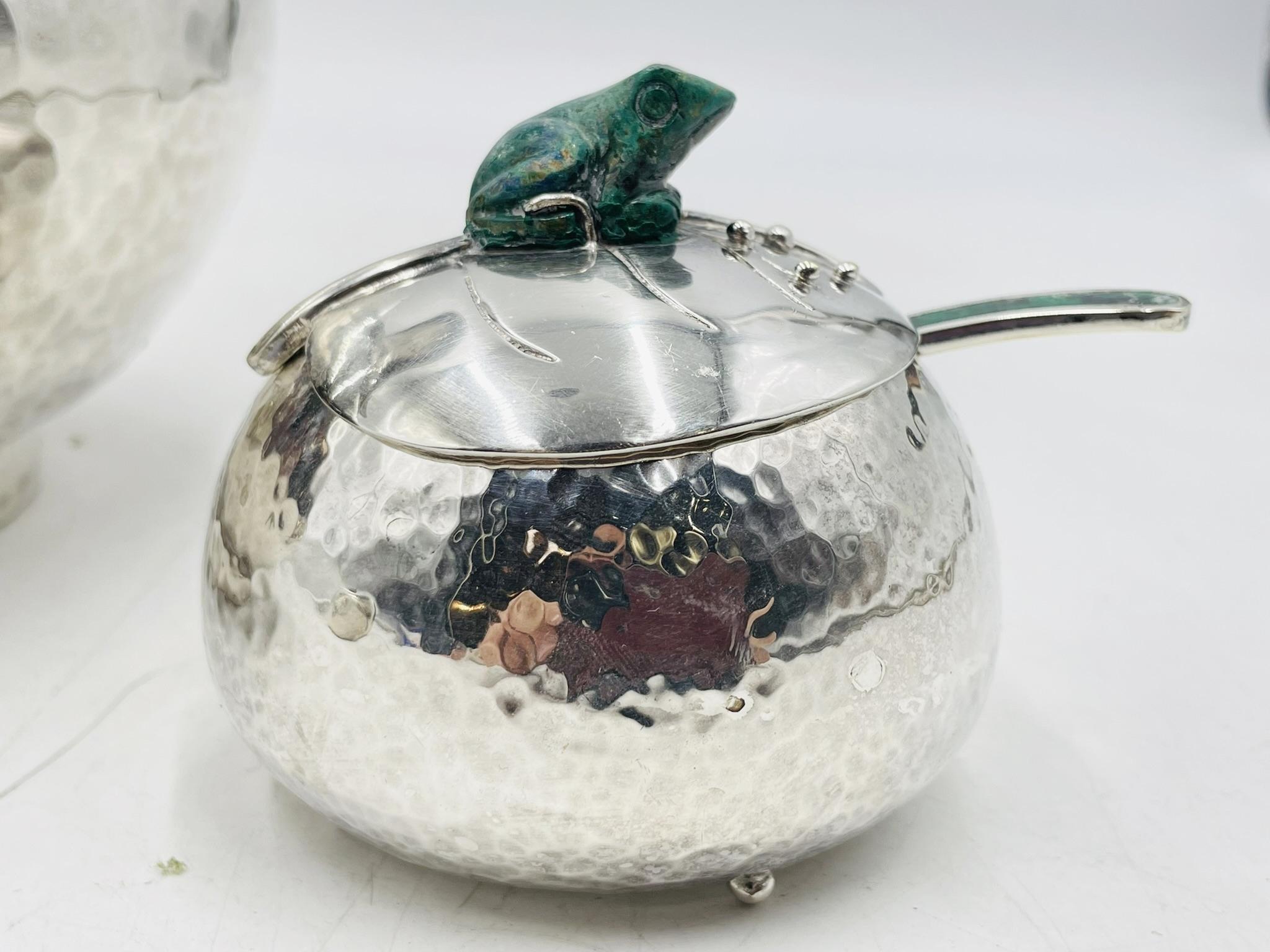 Service à thé en argent Emilia Castillo avec grenouilles en malachite, signé Design/One mexicain en vente 3