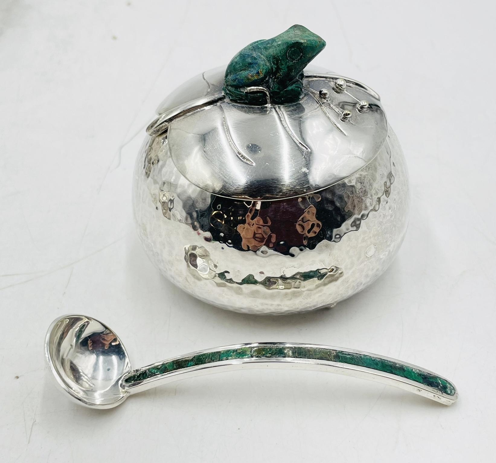 Service à thé en argent Emilia Castillo avec grenouilles en malachite, signé Design/One mexicain en vente 7