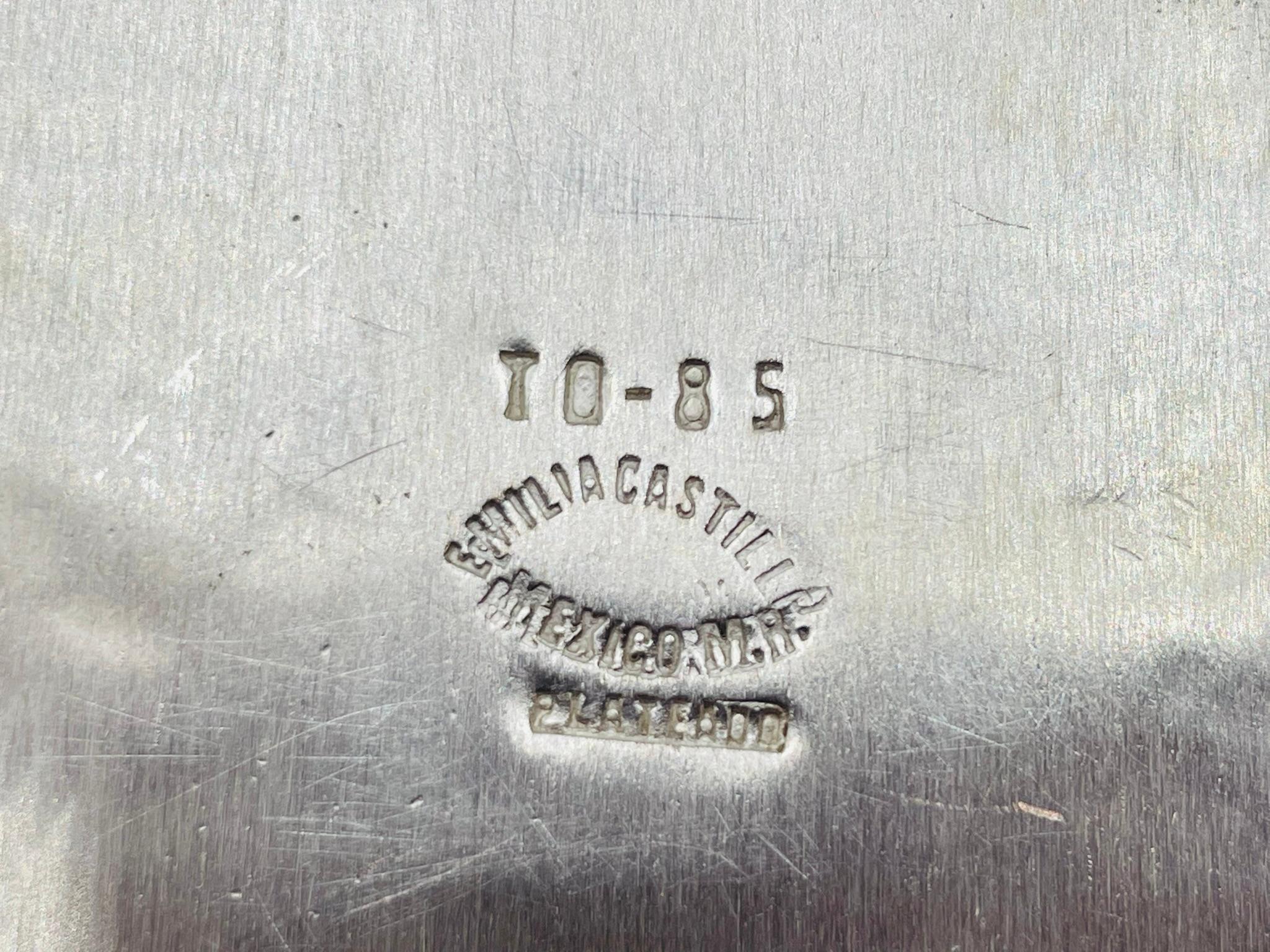 Beurrier couvert à incrustation de jaspe 