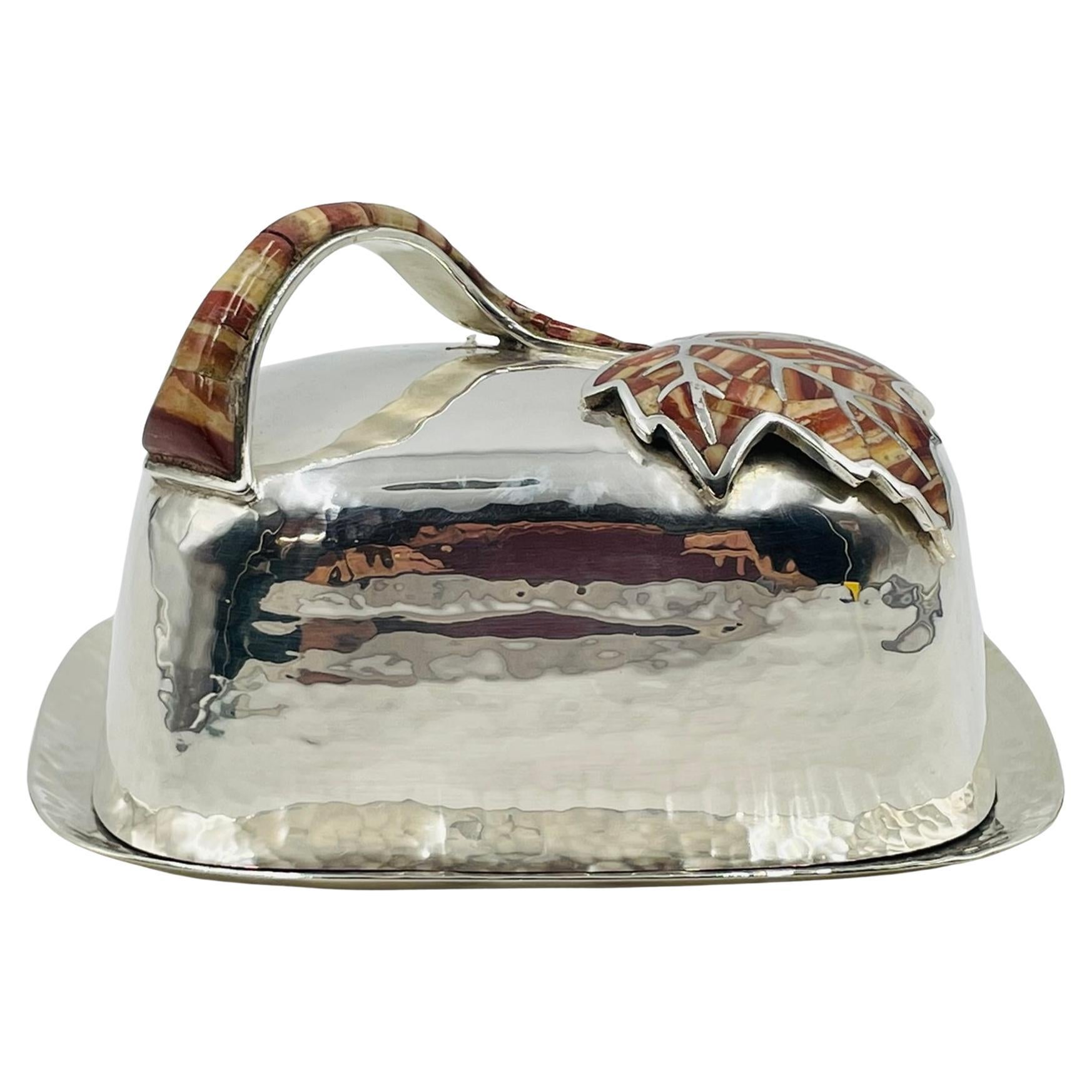 Beurrier couvert à incrustation de jaspe "feuille d
érable" en métal argenté Emilia Castillo