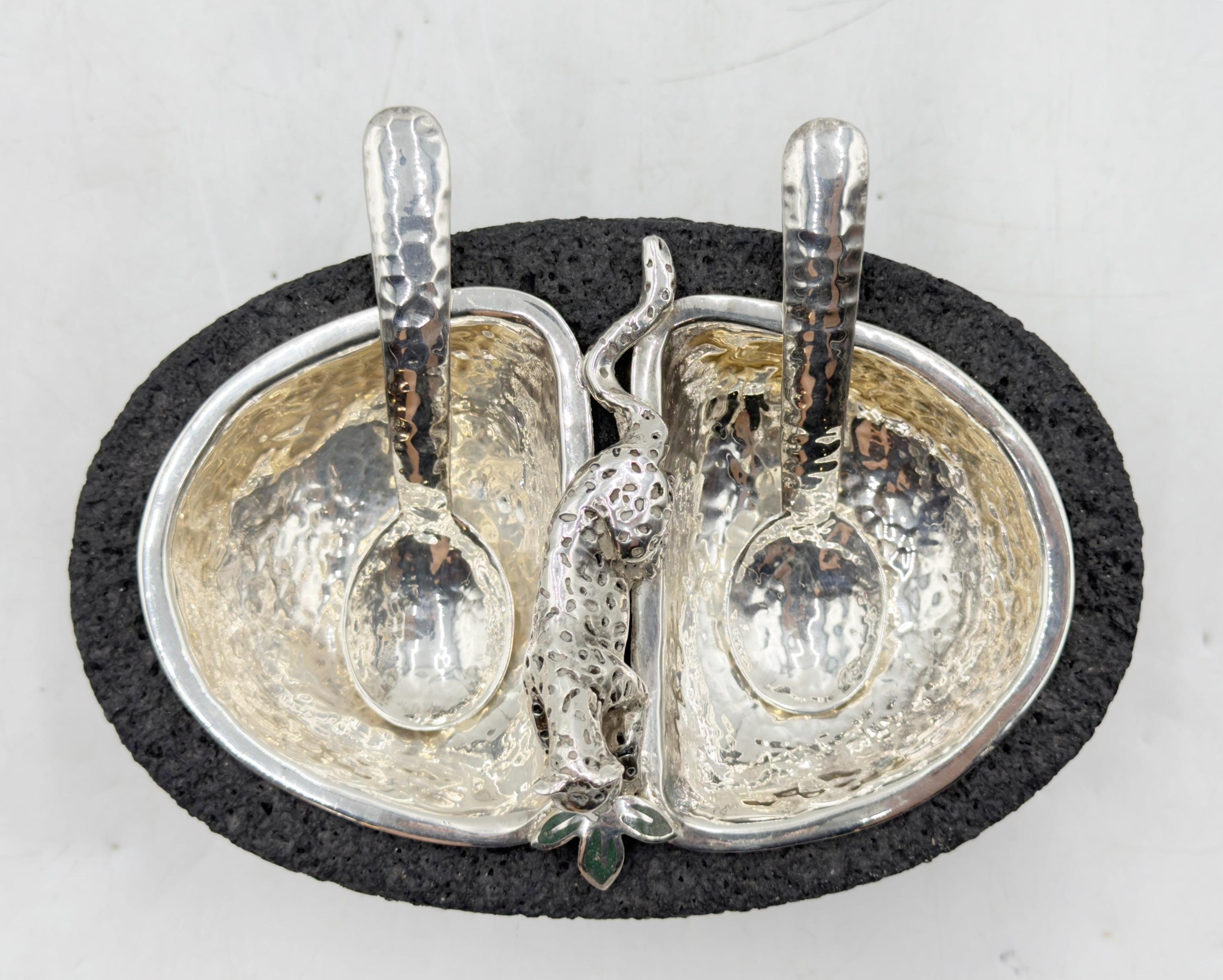 Molcajete di Emilia Castillo in argento con giaguaro e cucchiai abbinati, Messico in vendita 4