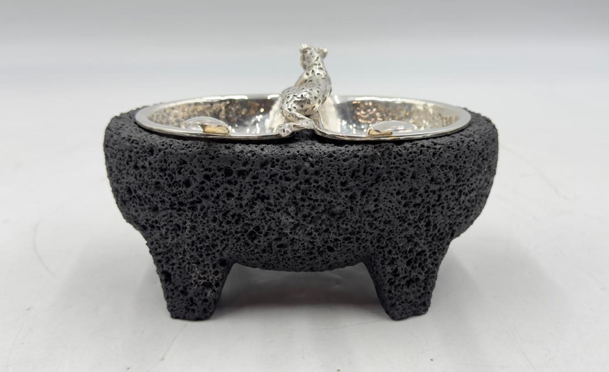 Moderno Molcajete di Emilia Castillo in argento con giaguaro e cucchiai abbinati, Messico in vendita