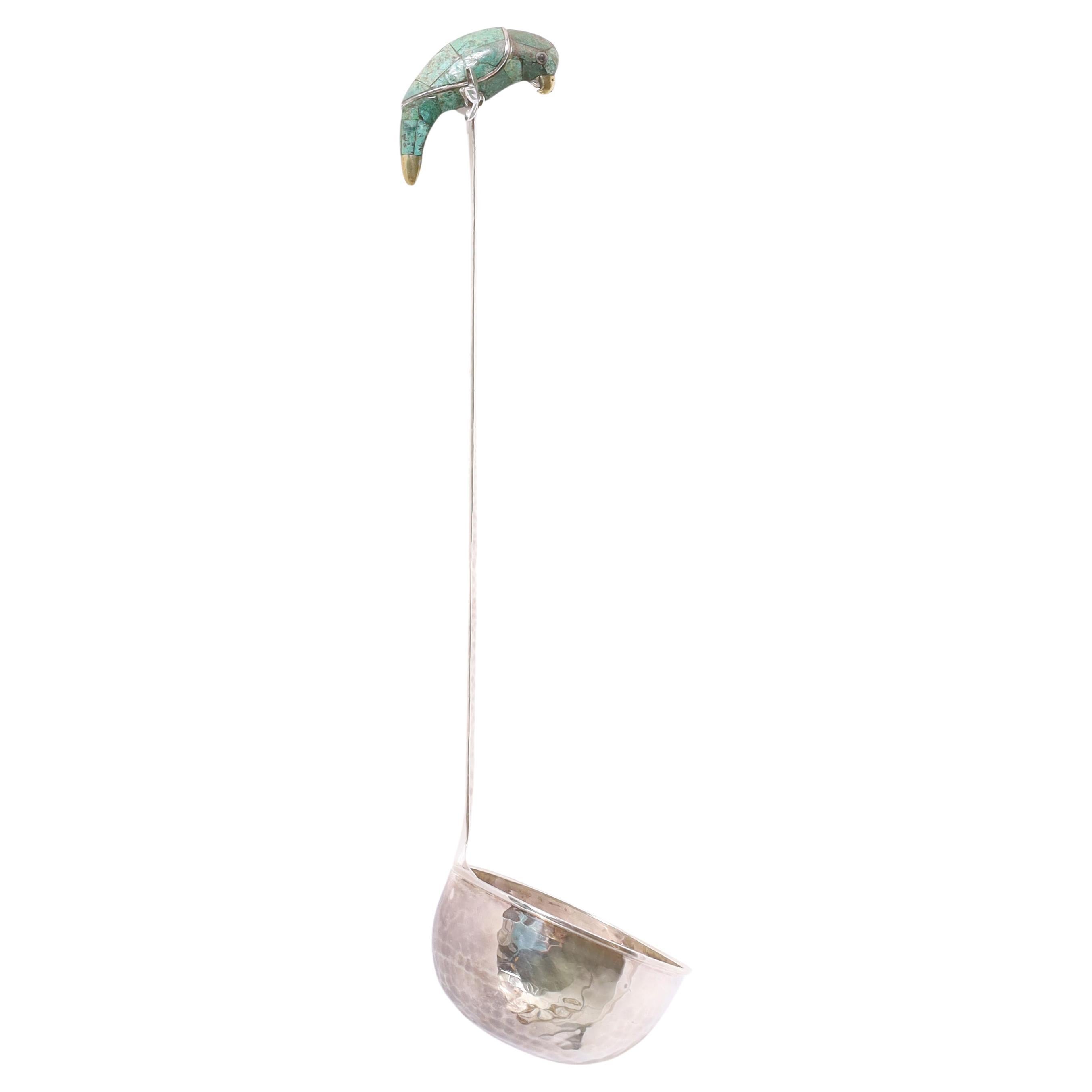 Emilia Castillo Plato de plata vintage sobre cazo de cobre con loro