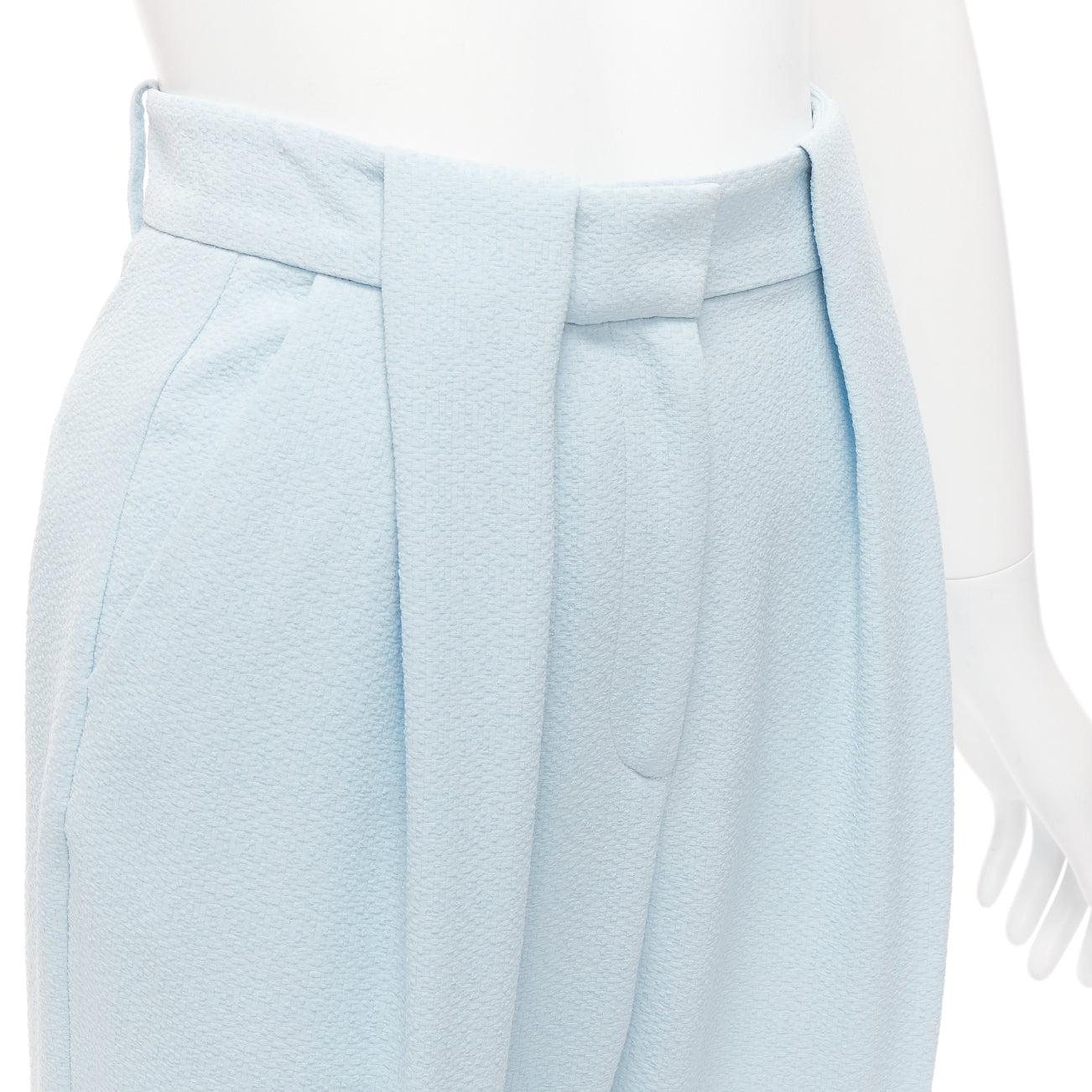 EMILIA WICKSTEAD baby blue crepe pleated waist tapered pants UK6 XS
Reference: LNKO/A02325
Brand: Emilia Wickstead
Material: Polyester, Blend
Color: Blue
Pattern: Solid
Closure: Zip Fly
Lining: White Polyester
Extra Details: Butt darts.
Made in:
