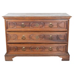Emilian Bolognese Walnut Chest of Drawers with Rusticated Drawers, Mid-17th Cent