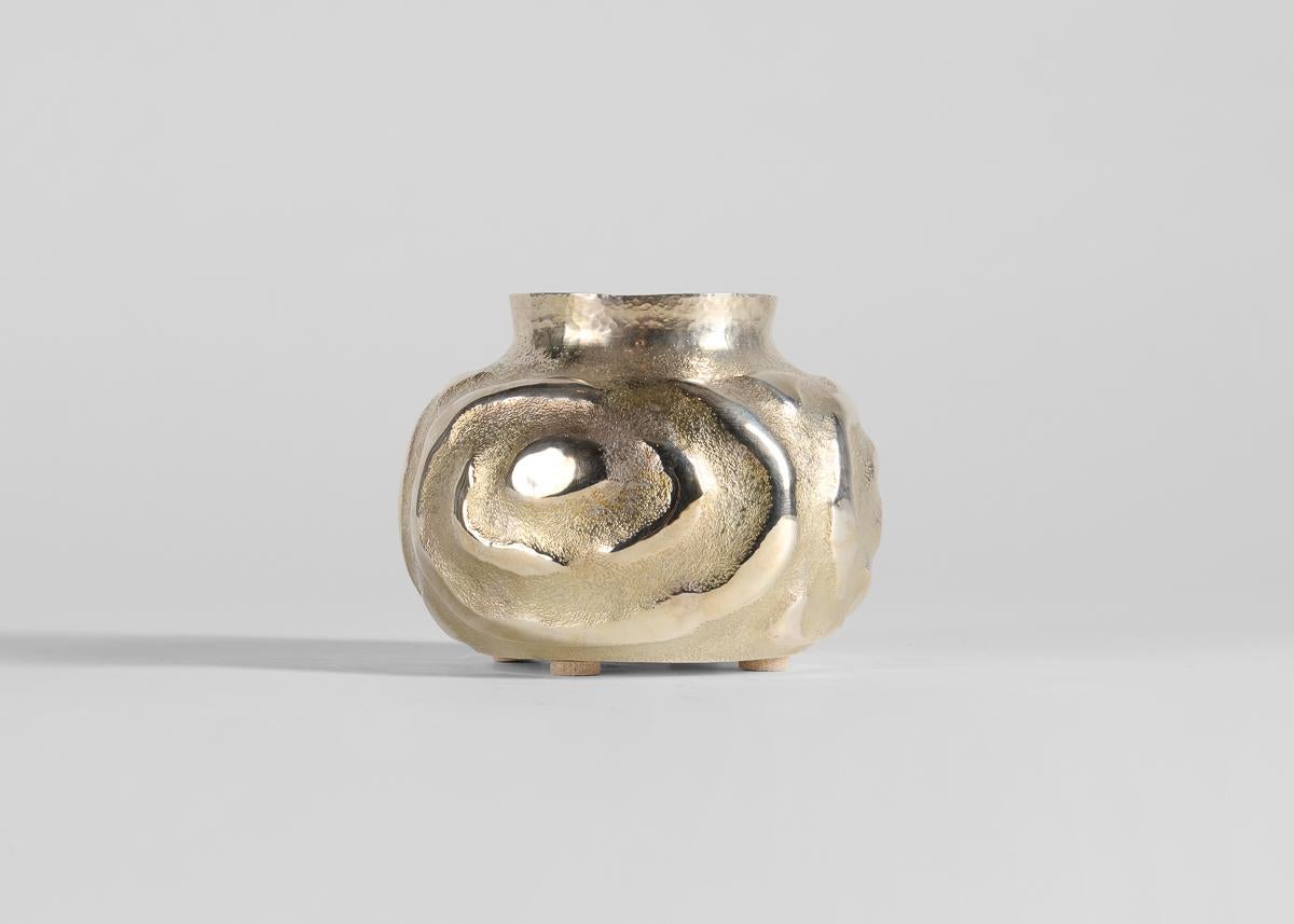 Argentine Emiliano Céliz, Armonía Imperfecta, Silver-plated Vase, Argentina, 2024 For Sale