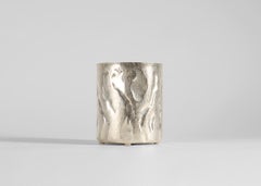 Emiliano Céliz, Encuentros, vase contemporain en métal argenté, Argentina, 2024.