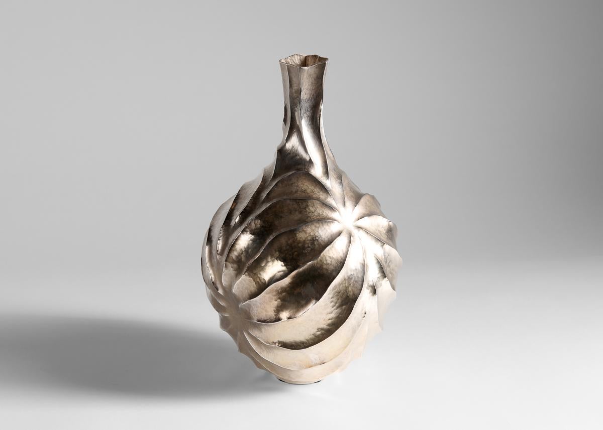 Argentine Emiliano Céliz, Opposite Attractive IV, Silver-plated Vase, Argentina, 2022 For Sale