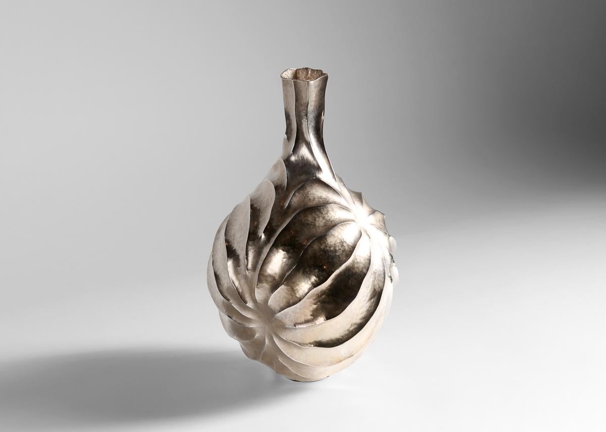 Emiliano Céliz, Opposite Attractive IV, Silver-plated Vase, Argentina, 2022 In Excellent Condition For Sale In New York, NY