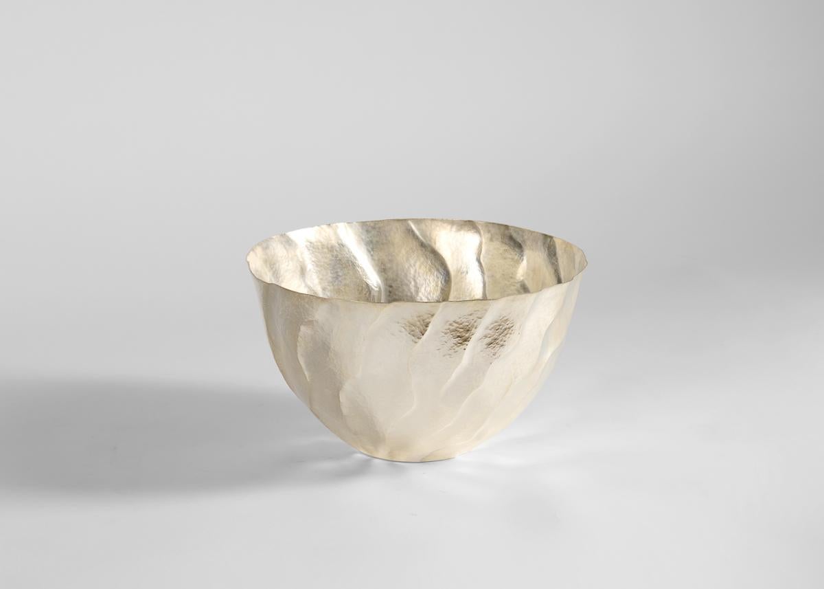 Emiliano Céliz, Onde marine, Ciotola placcata in argento, Argentina, 2024 In condizioni ottime in vendita a New York, NY