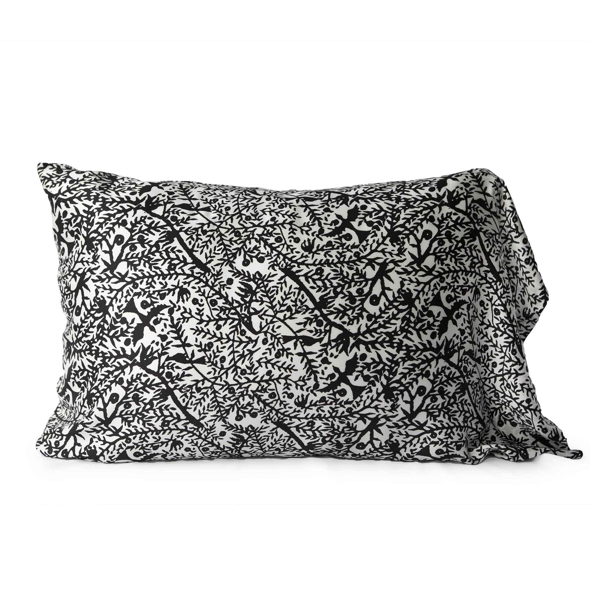 Emilie Merino White Queen-Size Blanket with Custom Print Border by JG Switzer For Sale 1