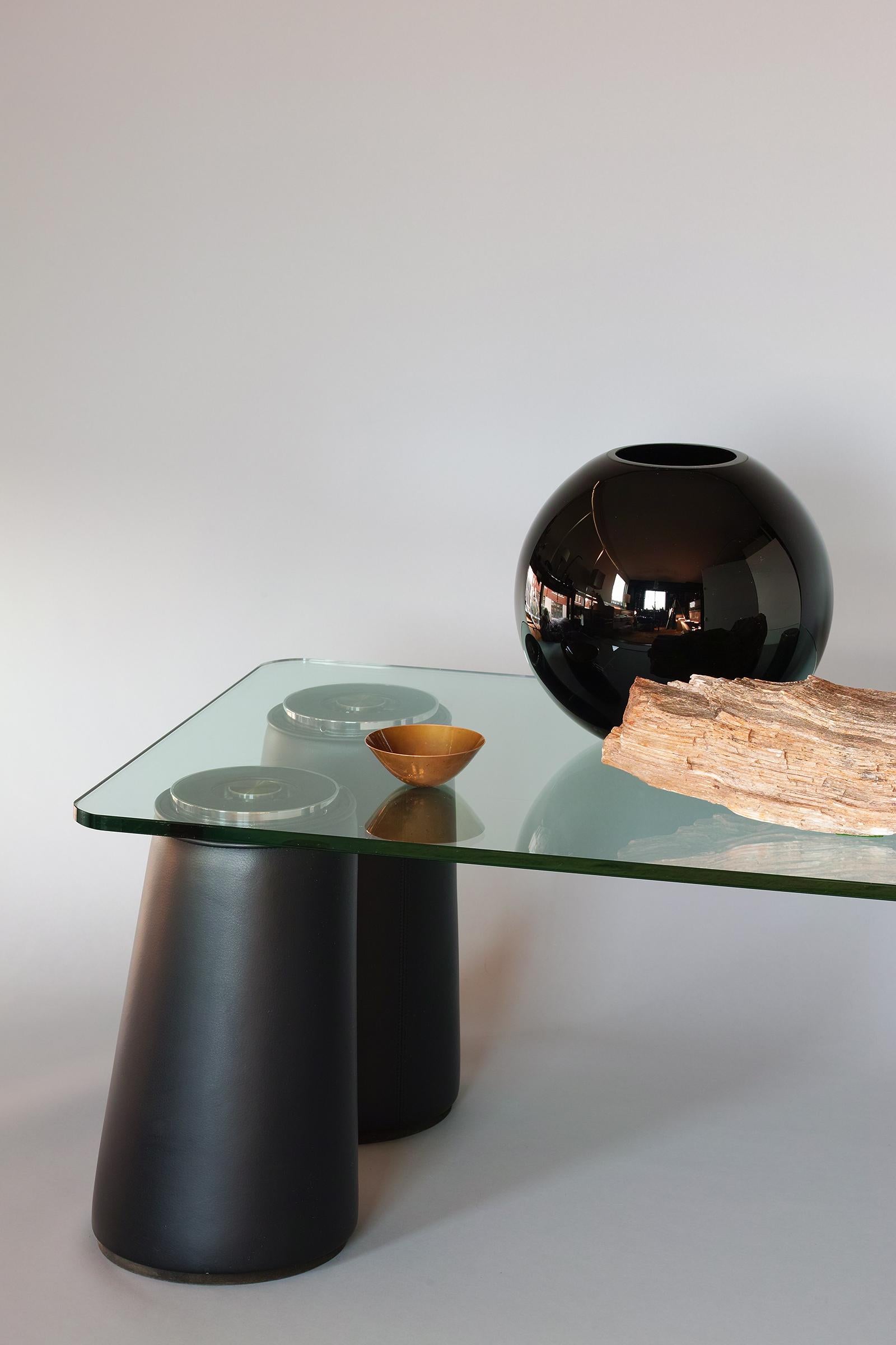 Table basse « NuAGE » en cuir et verre d'Emilio Ambasz pour Poltrona Frau en vente 5