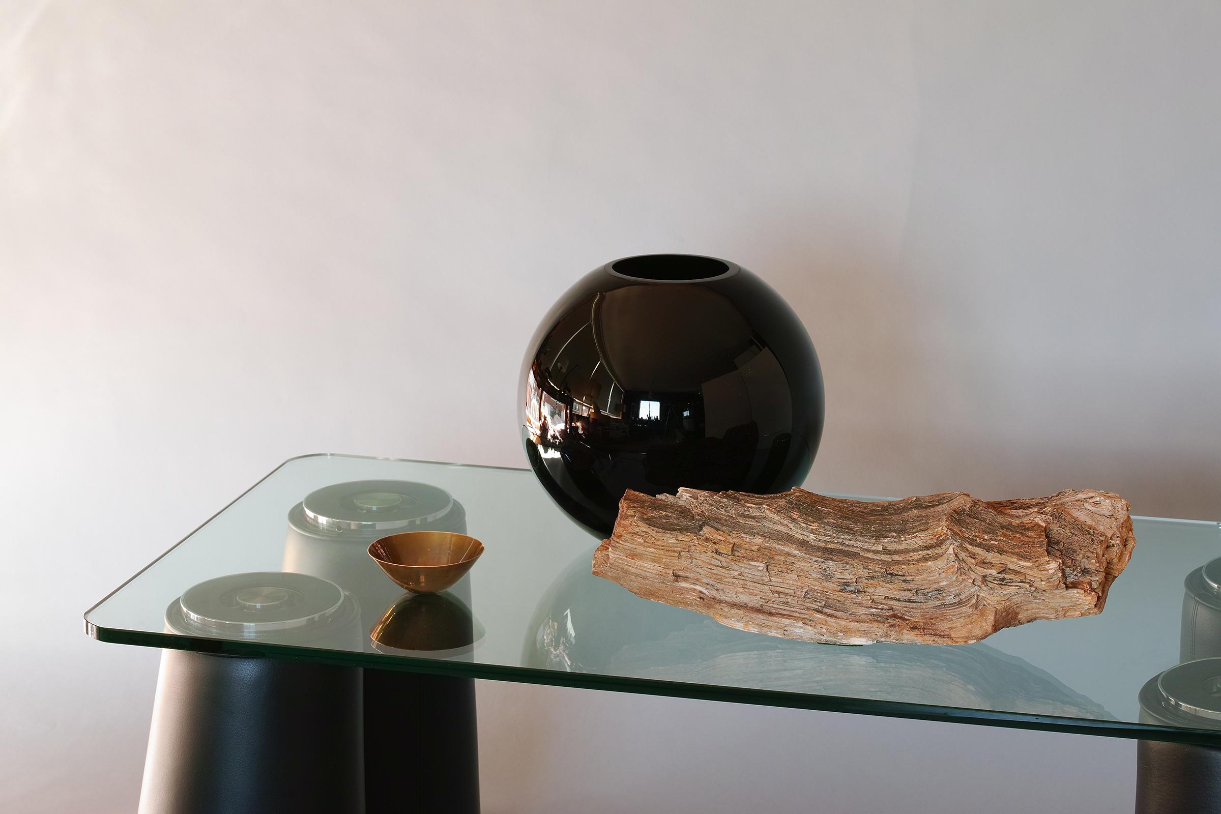 Table basse « NuAGE » en cuir et verre d'Emilio Ambasz pour Poltrona Frau Bon état - En vente à Brooklyn, NY