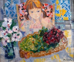 „Junges Mädchen am Tisch mit Trauben und Blumen“:: Öl auf Leinwand von E. Grau Sala
