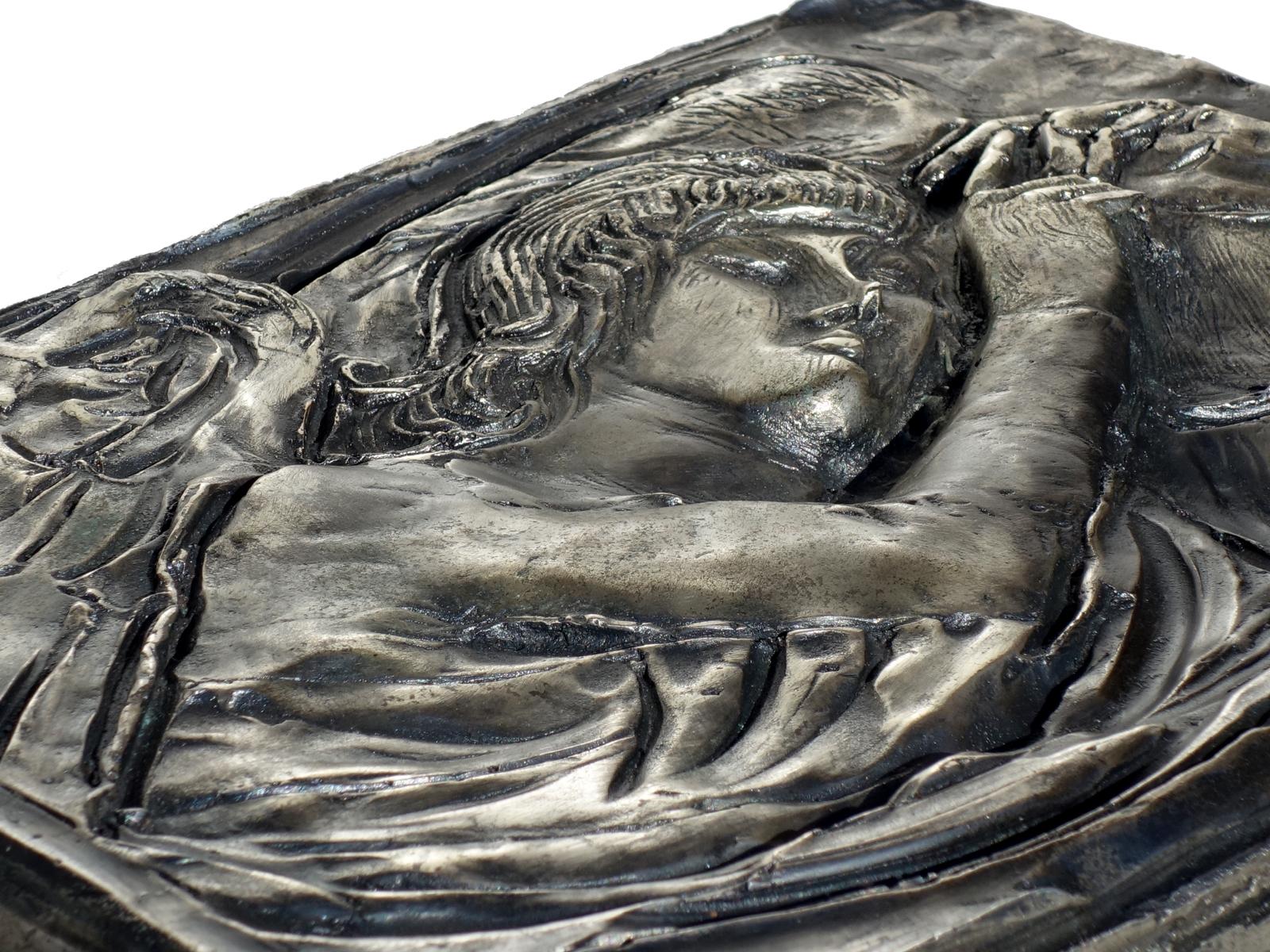 Plaqué argent Emilio Greco Italian Sculpture Bas-relief Silver Metal Angel en vente