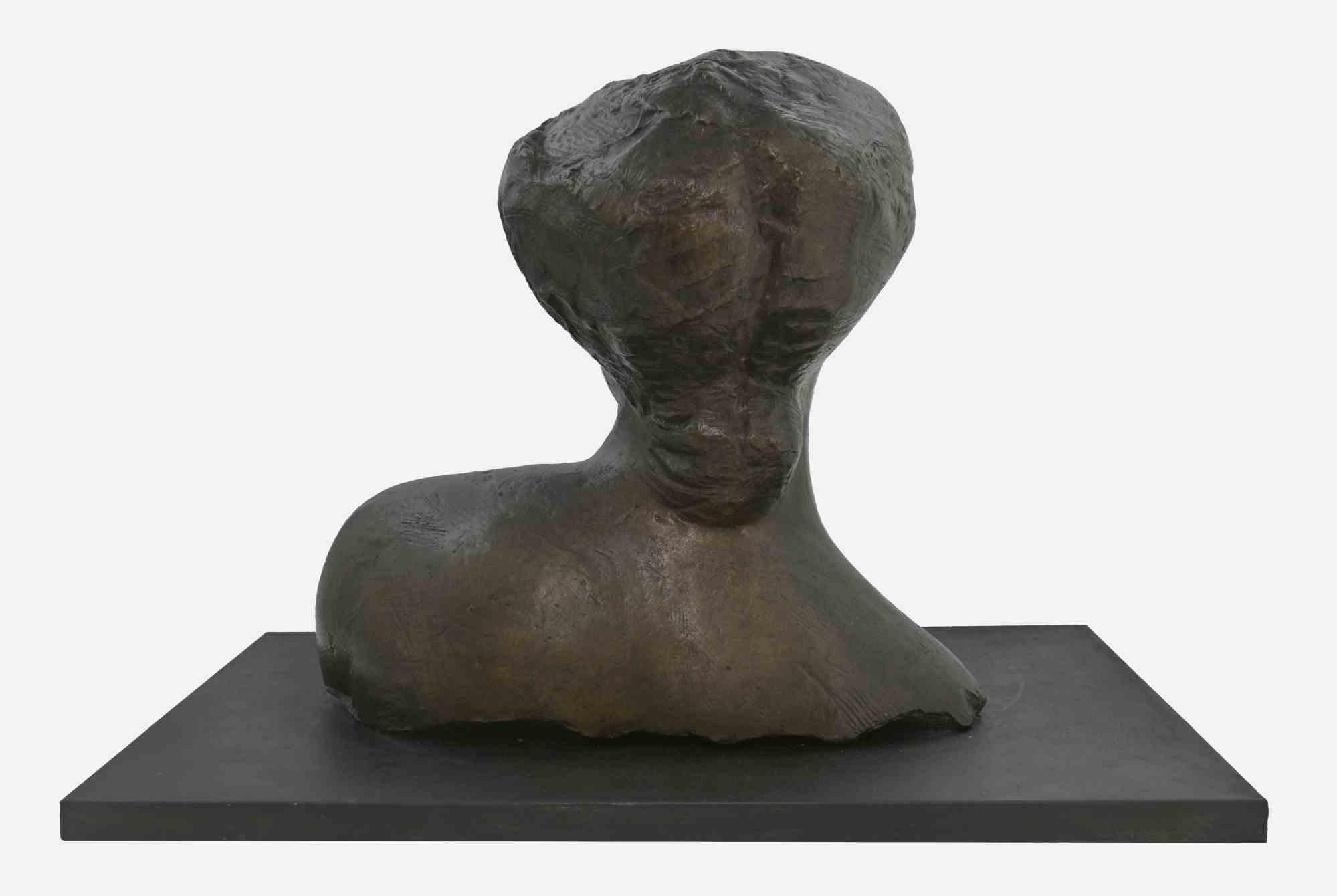 Bust of a Woman - Sculpture by Emilio Greco - Mid-20th Century For Sale 2