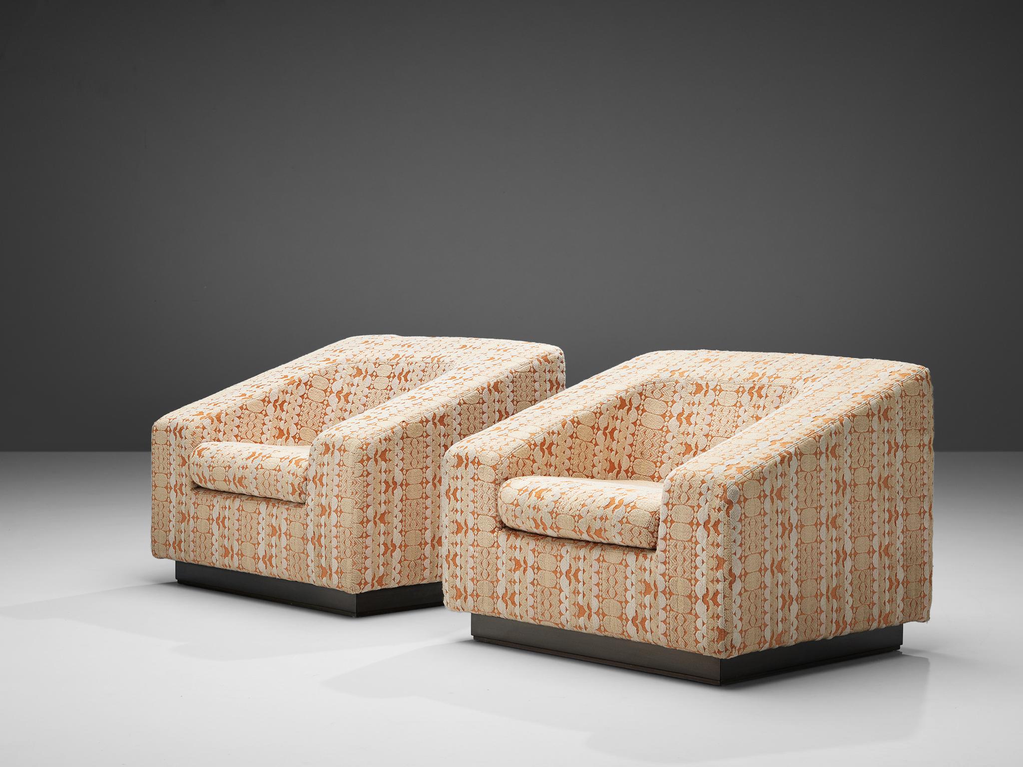 Mid-20th Century Emilio Guarnacci for Uno Pi Pair of 'Dahlia' Lounge Chair in Original Patterned