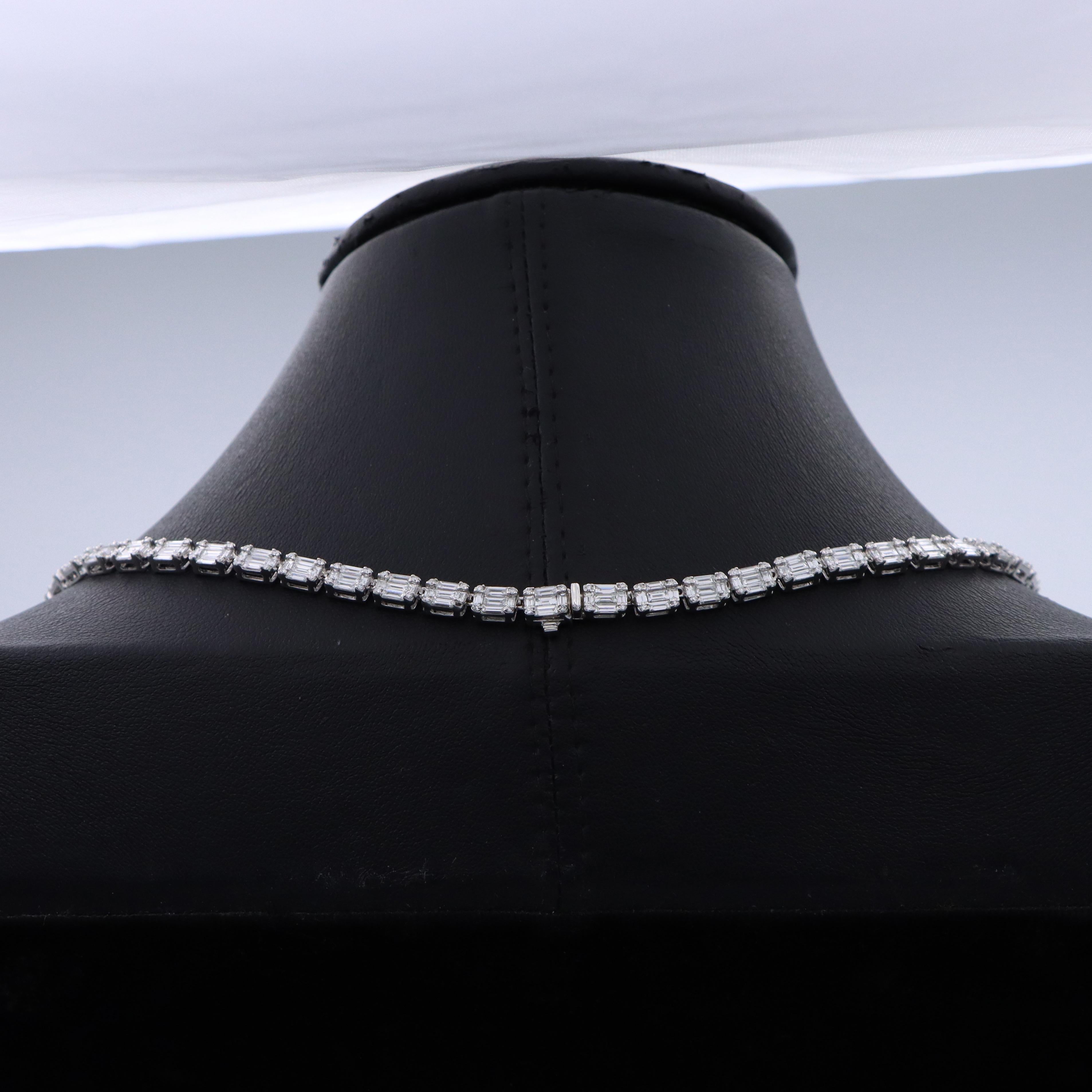 Taille baguette Emilio Jewelry Collier d'illusion en diamants de 10,23 carats en vente