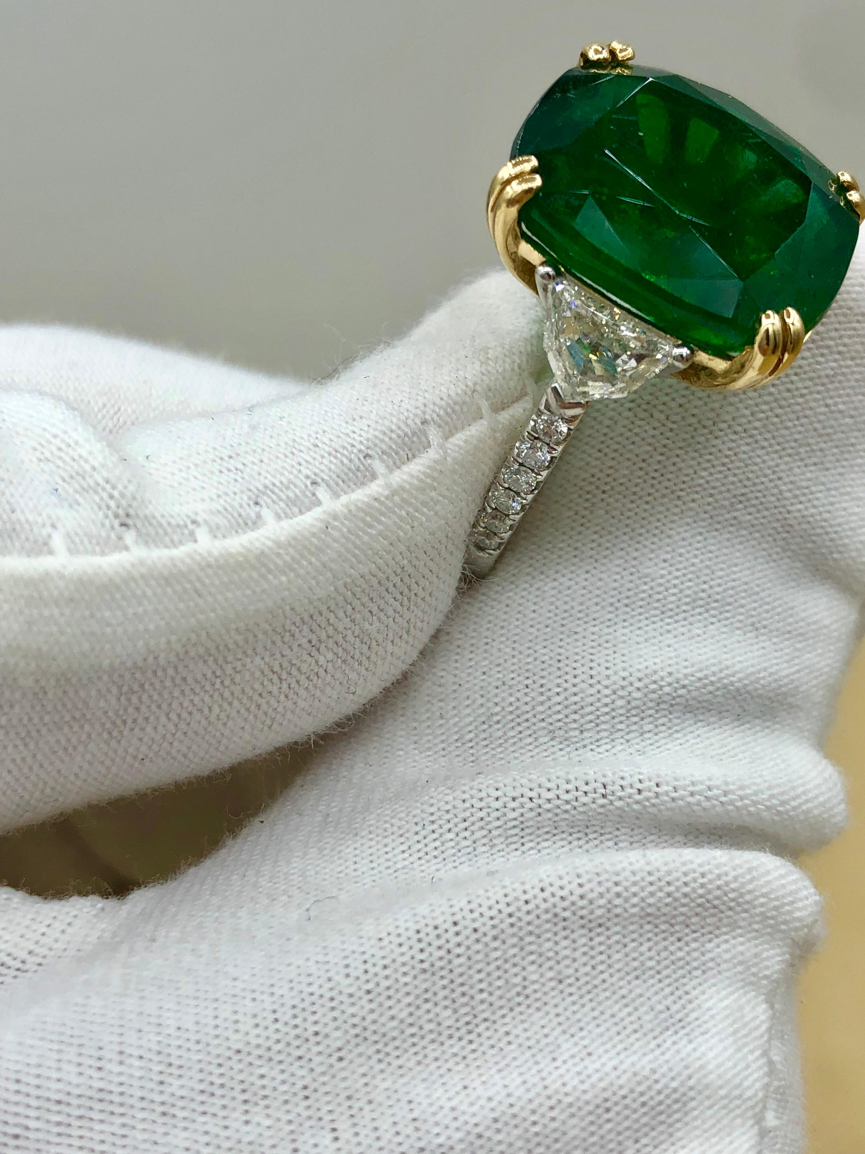 Emilio Jewelry 12.27 Carat Certified Genuine Emerald Diamond Ring For Sale 7