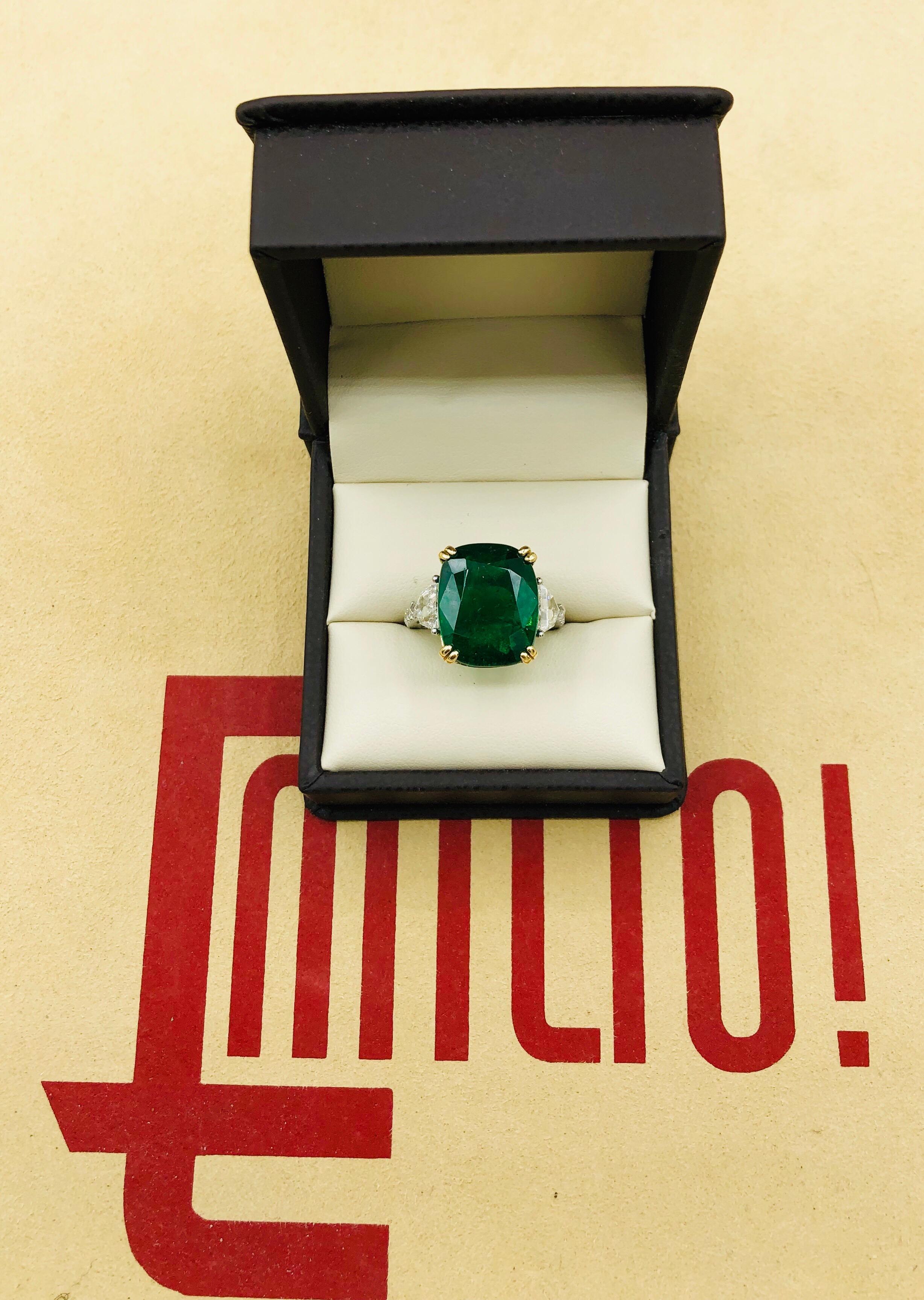 Emilio Jewelry 12.27 Carat Certified Genuine Emerald Diamond Ring For Sale 4