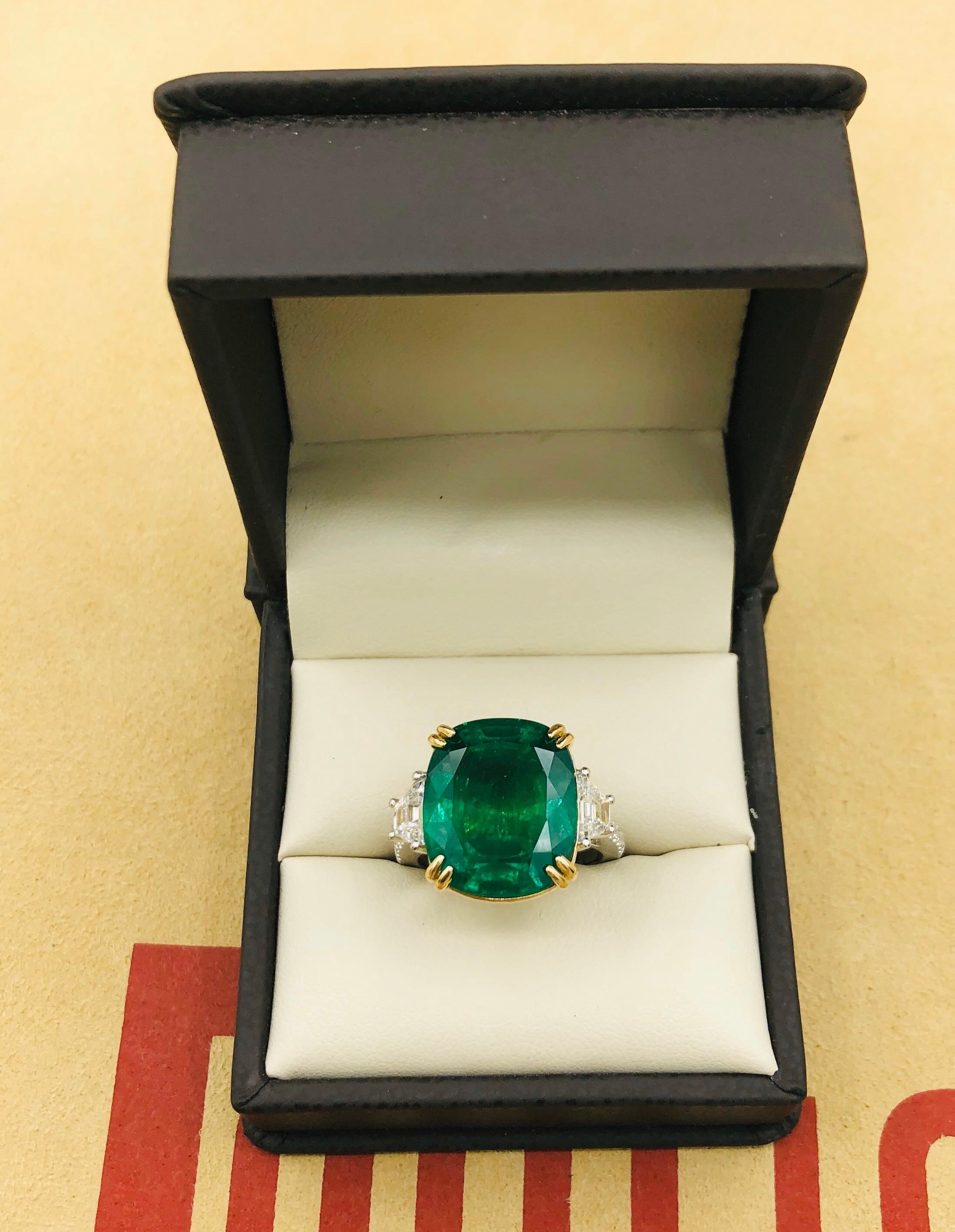 Women's or Men's Emilio Jewelry 12.43 Carat Certified Vivid Green Cushion Emerald Diamond Ring For Sale