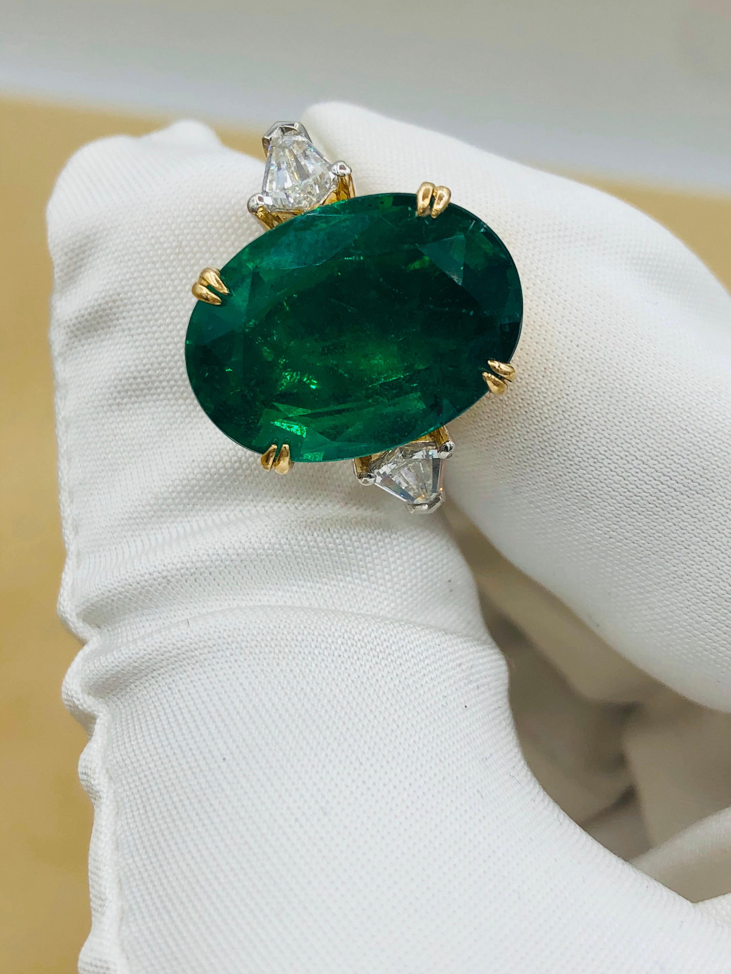 Emilio Jewelry 12.92 Carat Vivid Green Oval Emerald Diamond Ring For Sale 5