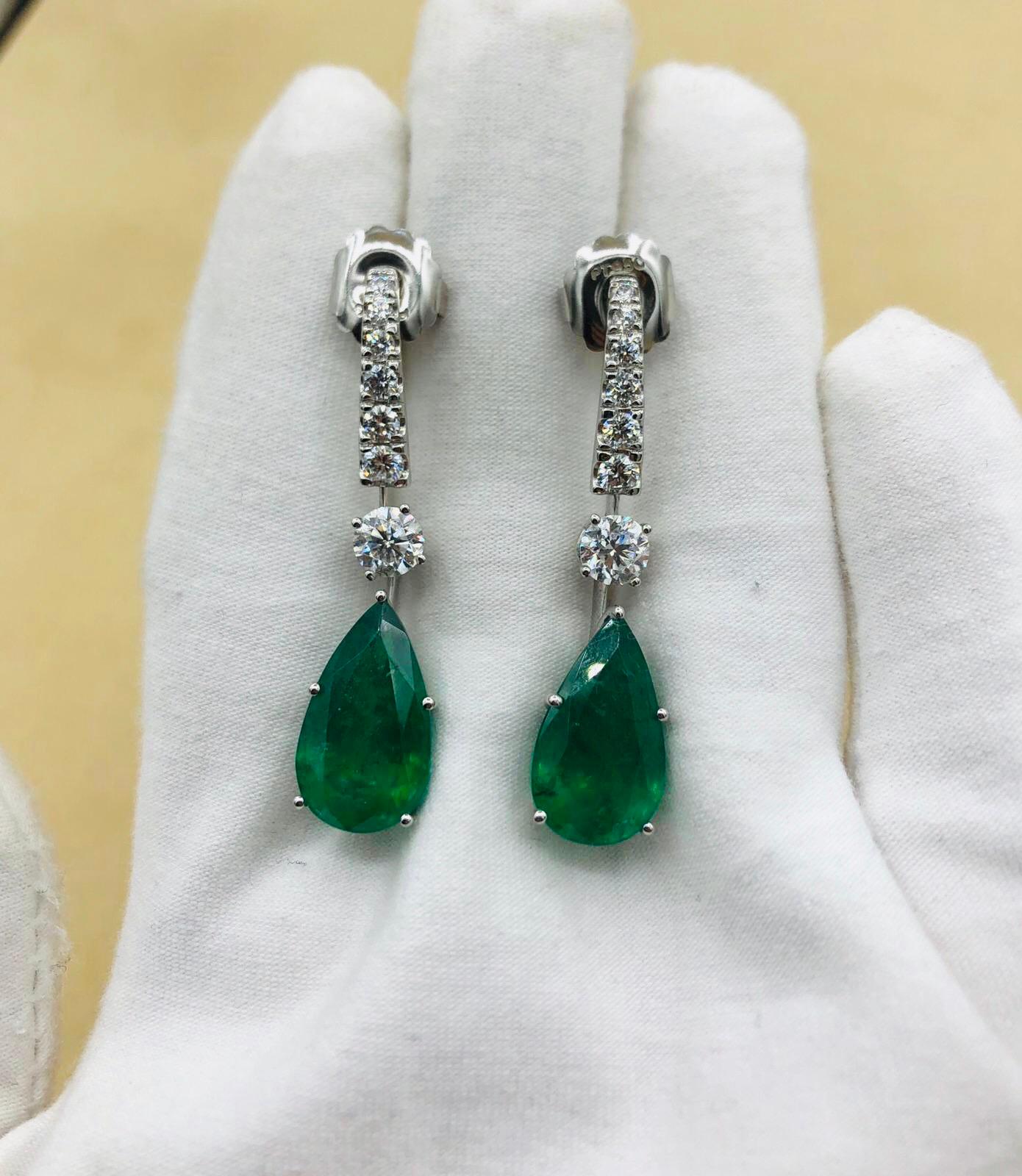 Emilio Jewelry 17.06 Carat Vivid Green Pear Shape Emerald Diamond Earrings 8