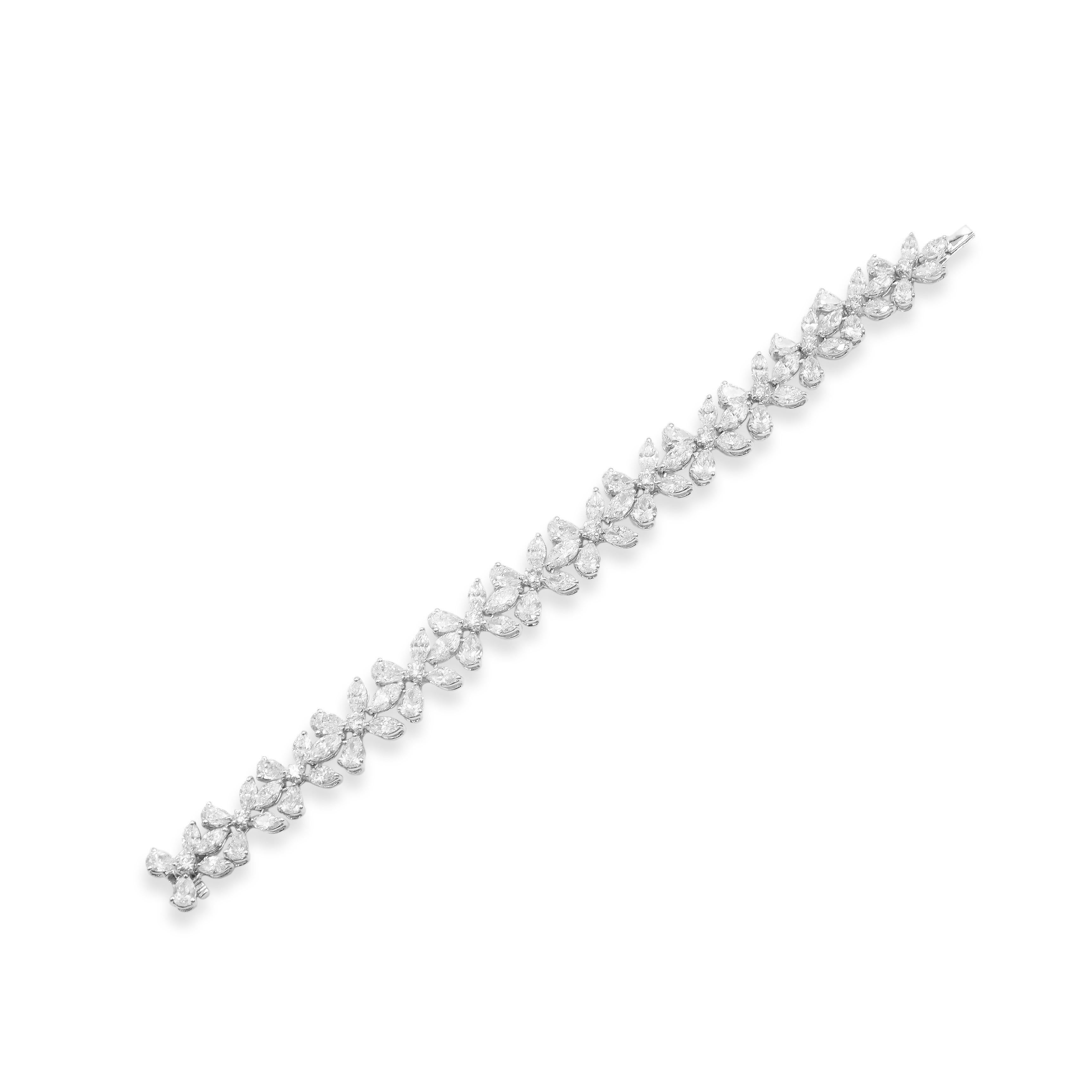 From Emilio Jewelry located on New York's iconic Fifth Avenue, 
A gorgeous diamond bracelet featuring 17.29 Carats of mixed shape natural diamonds ranging in color from d-f, clarity vs1-vs2. 
Diamond Weight: 17.3 carats
Please inquire for additional