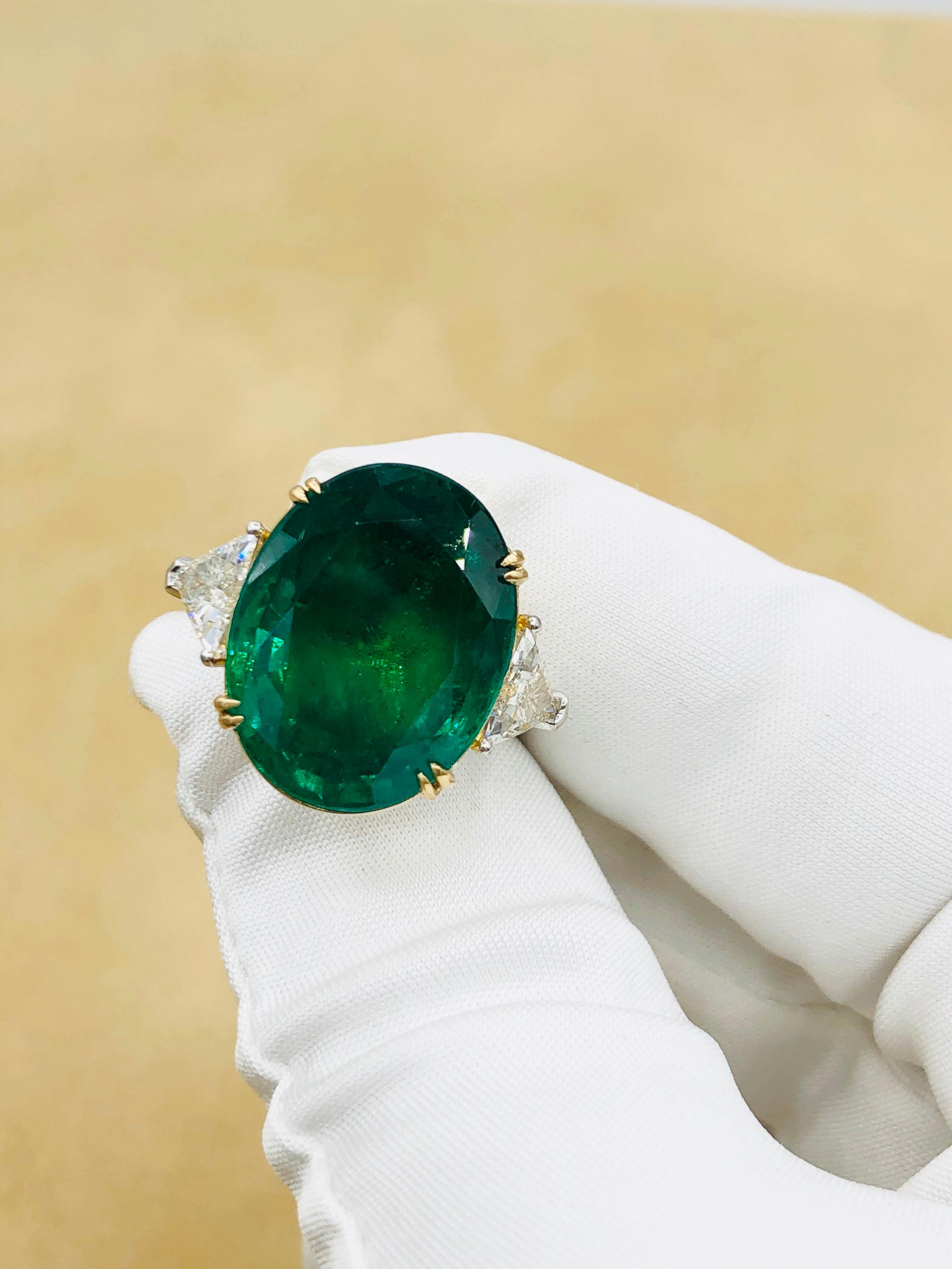 Emilio Jewelry 17.37 Carat Vivid Green Oval Emerald Diamond Ring For Sale 1
