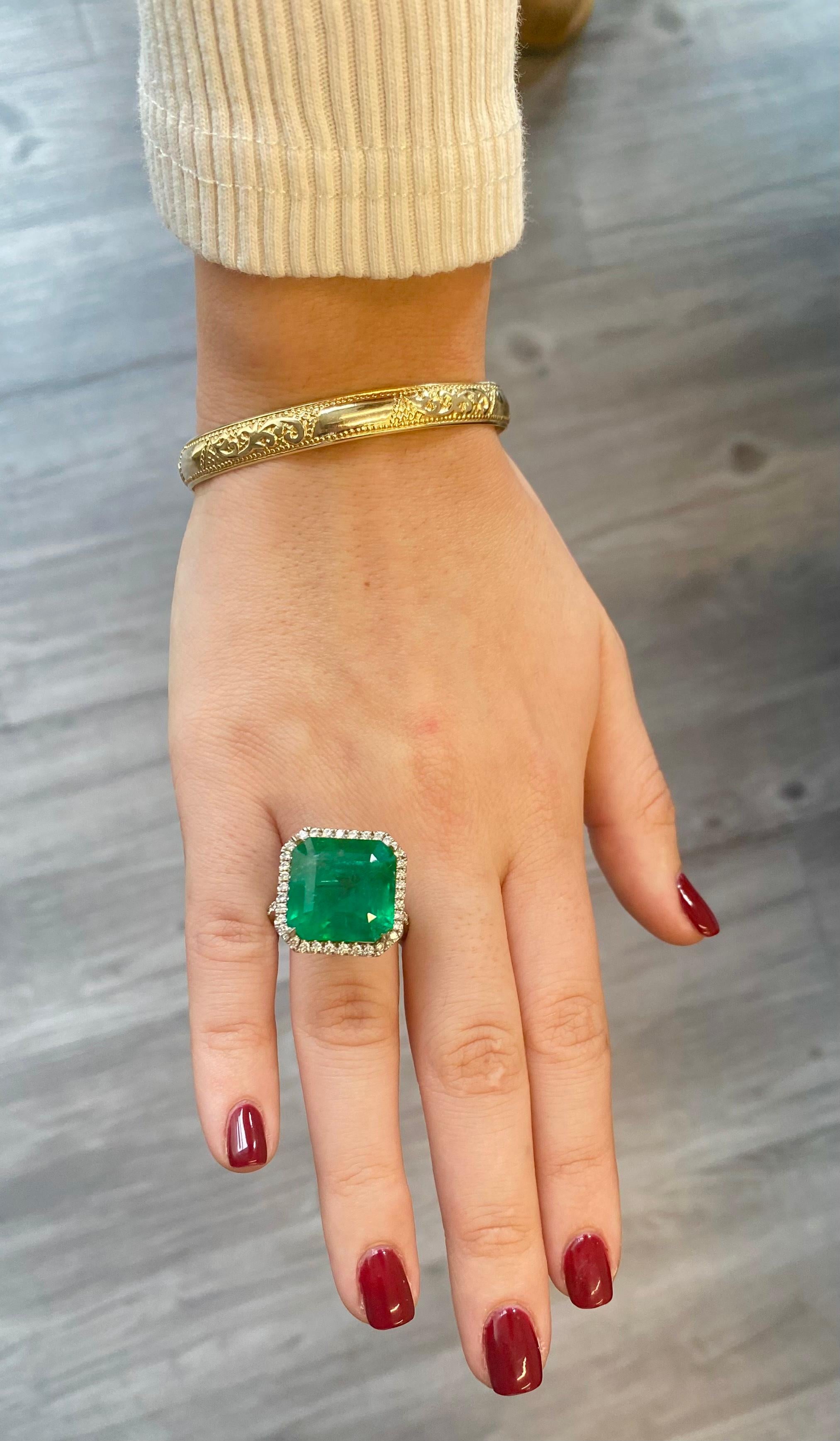 da uomo o donna Emilio Gioielli Anello con smeraldo verde vivo da 18,22 carati in vendita