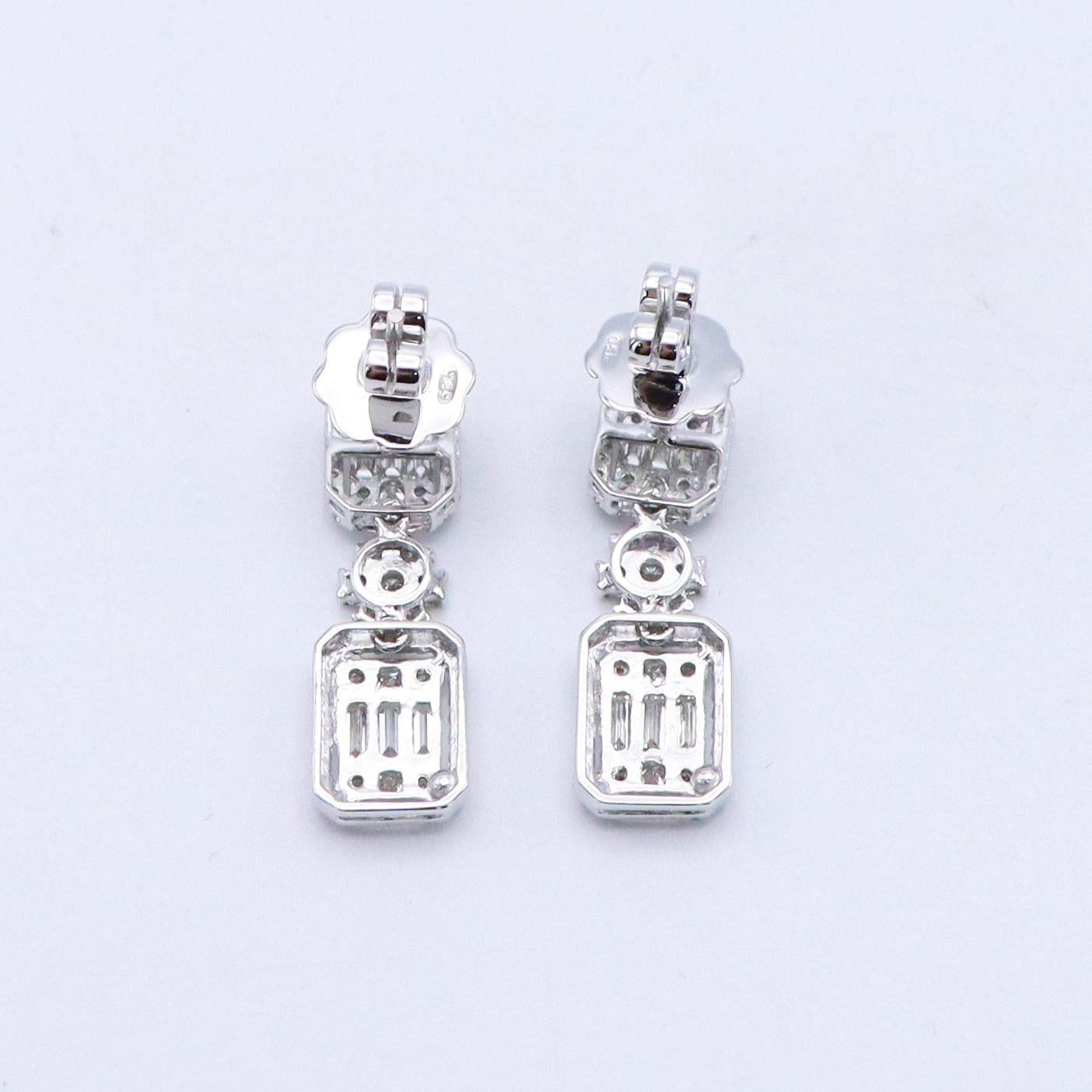 Emilio Jewelry 1.92 Carat Diamond Drop Earrings In New Condition For Sale In New York, NY