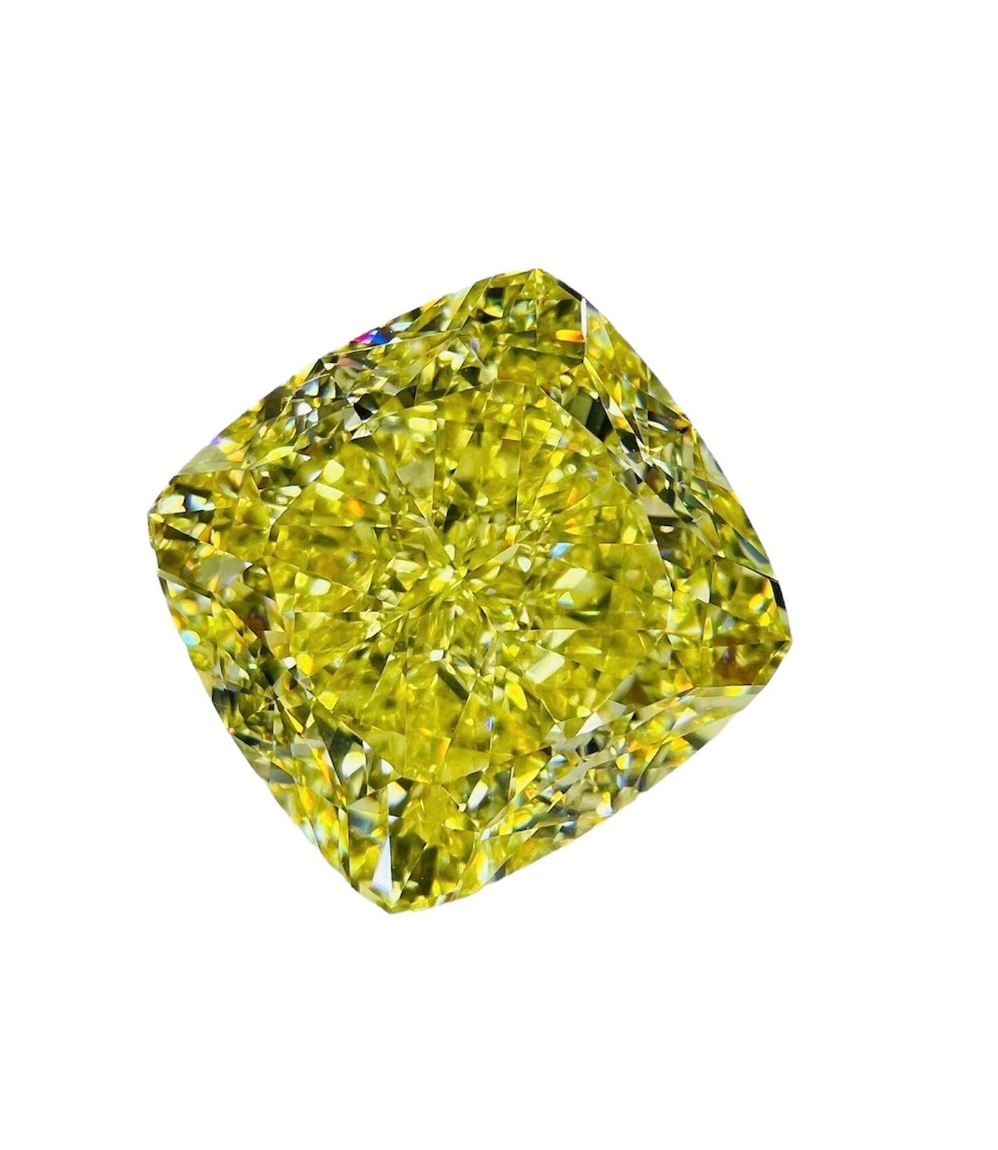 Taille coussin Emilio Jewelry 20.00 Carat Gia Certified Fancy Intense Yellow Diamond en vente